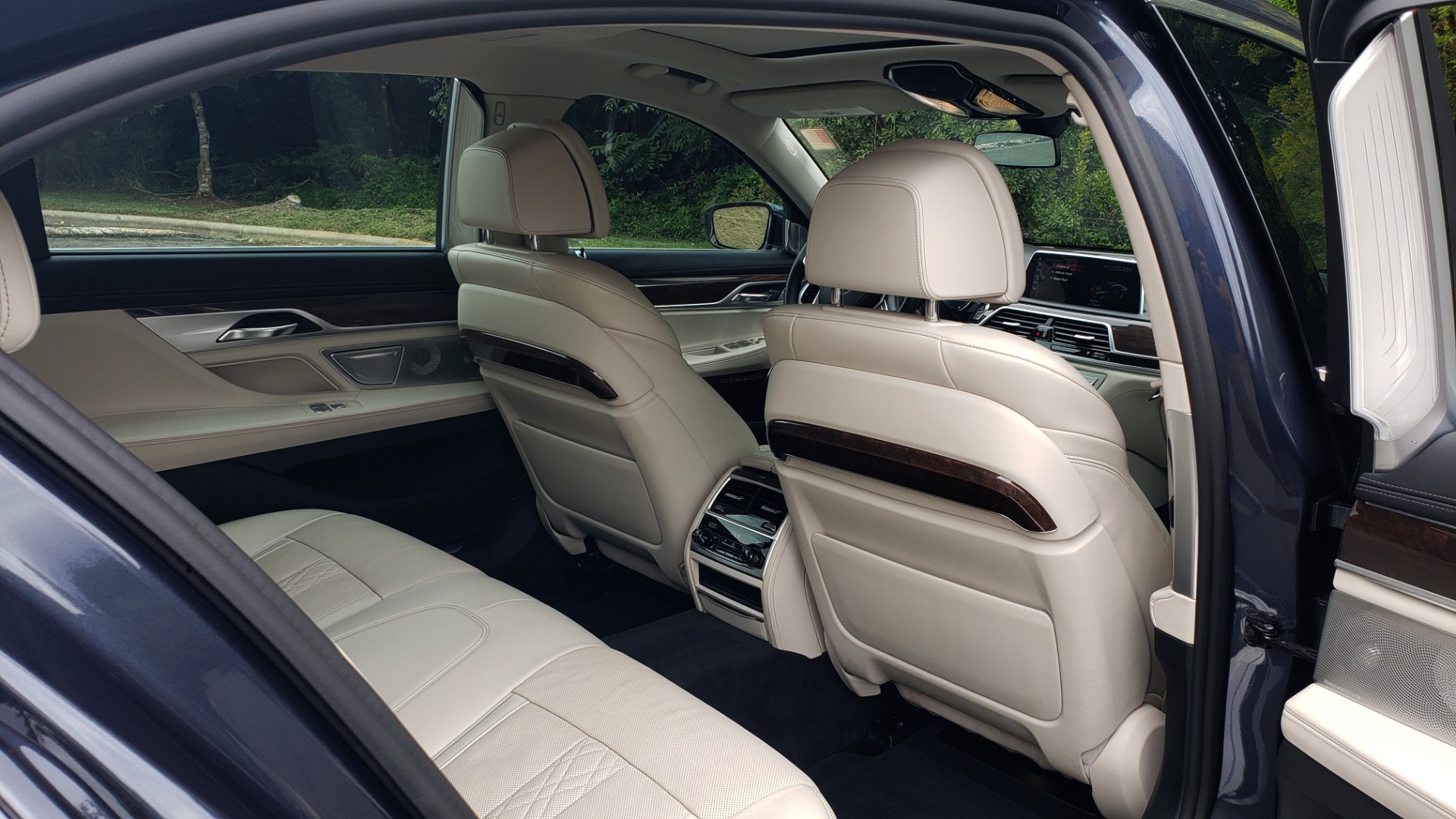 Used 2016 BMW 7 SERIES 750I EXEC PKG / DRVR ASST PLUS / CLD WTHR / SKY LOUNGE ROOF for sale Sold at Formula Imports in Charlotte NC 28227 78