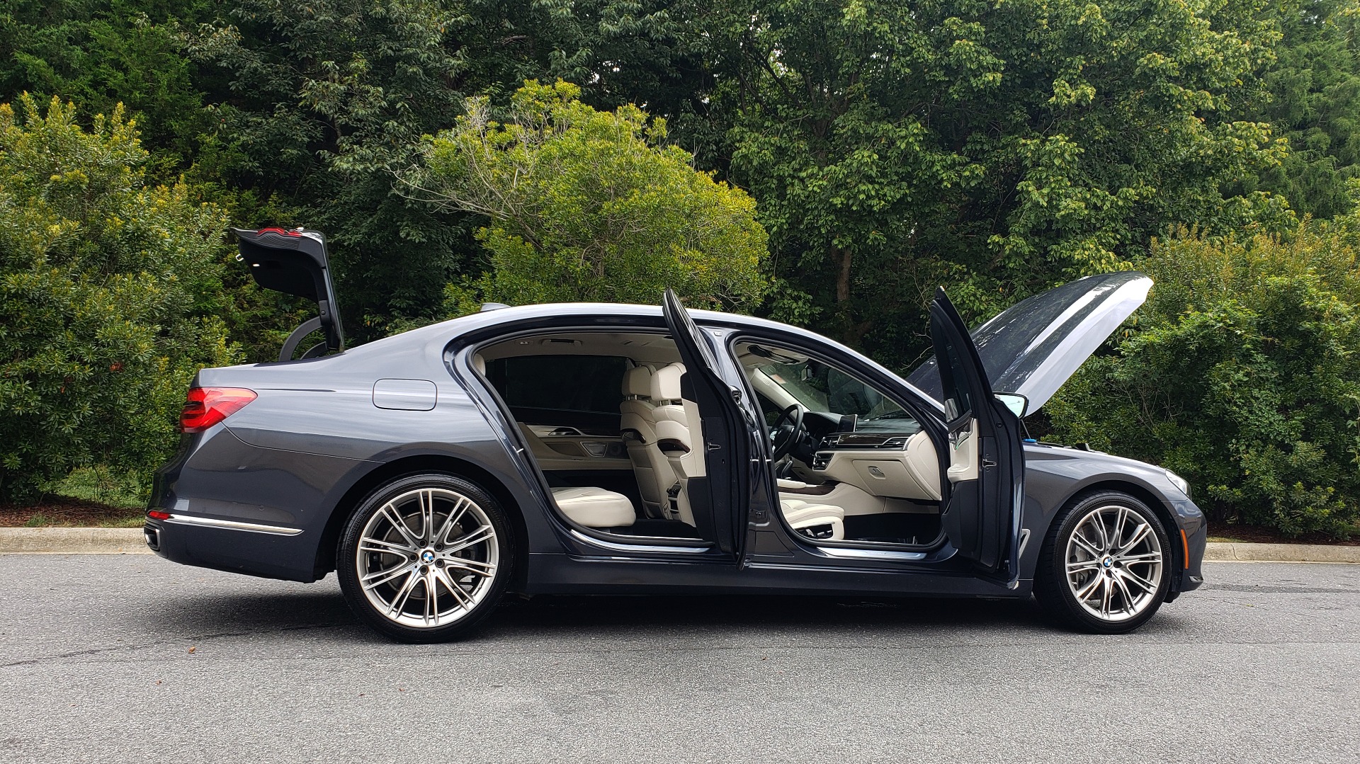 Used 2016 BMW 7 SERIES 750I EXEC PKG / DRVR ASST PLUS / CLD WTHR / SKY LOUNGE ROOF for sale Sold at Formula Imports in Charlotte NC 28227 9