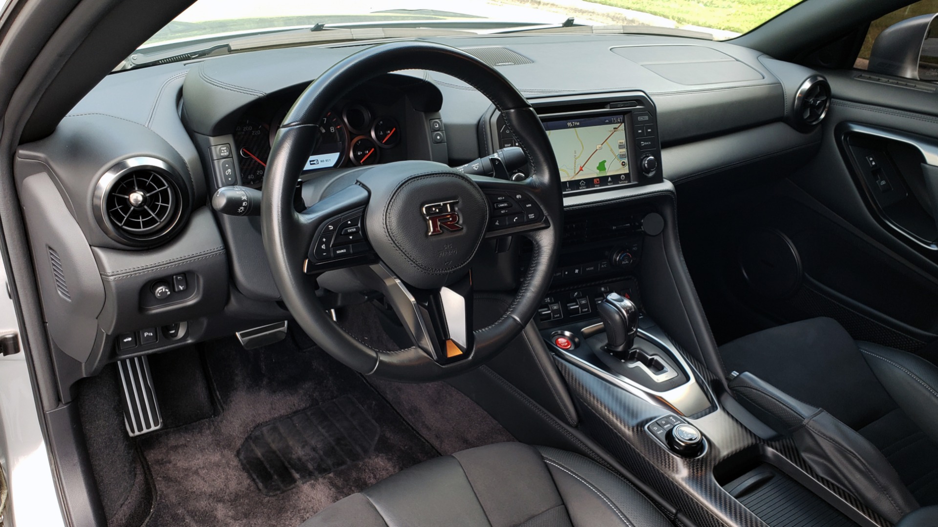 Used 2018 Nissan GT-R PREMIUM / NAV / BOSE / REARVIEW / CUSTOM WHEELS / COIL OVER SHOCKS / TUNED for sale Sold at Formula Imports in Charlotte NC 28227 32