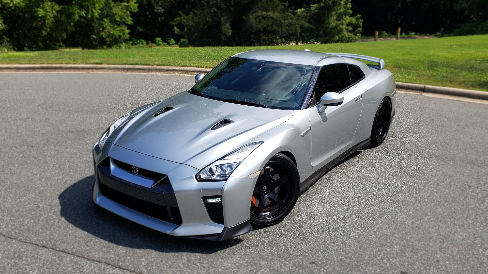 Used 2018 Nissan GT-R PREMIUM / NAV / BOSE / REARVIEW / CUSTOM WHEELS / COIL OVER SHOCKS / TUNED for sale Sold at Formula Imports in Charlotte NC 28227 5