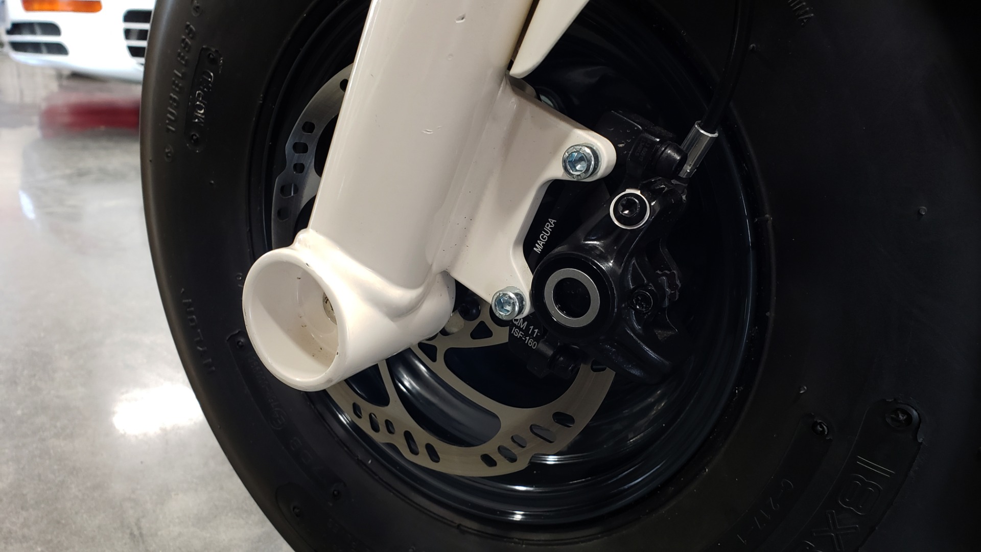 Used 2018 SCROOSER ELECTRIC SCOOTER SELF BALANCED / FOAM WHITE / 15.5 MPH / 34 MI RANGE for sale Sold at Formula Imports in Charlotte NC 28227 11
