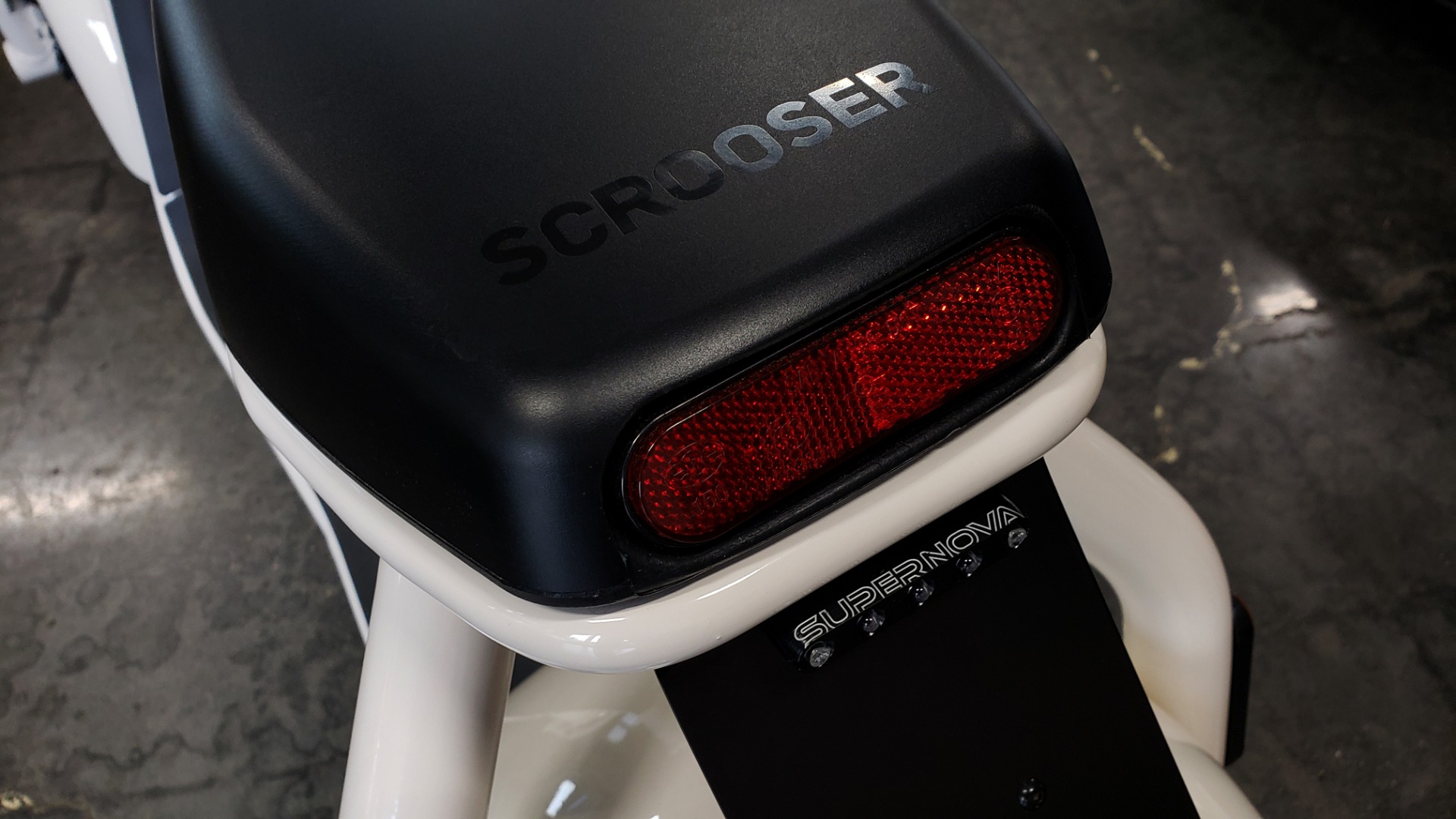 Used 2018 SCROOSER ELECTRIC SCOOTER SELF BALANCED / FOAM WHITE / 15.5 MPH / 34 MI RANGE for sale Sold at Formula Imports in Charlotte NC 28227 7