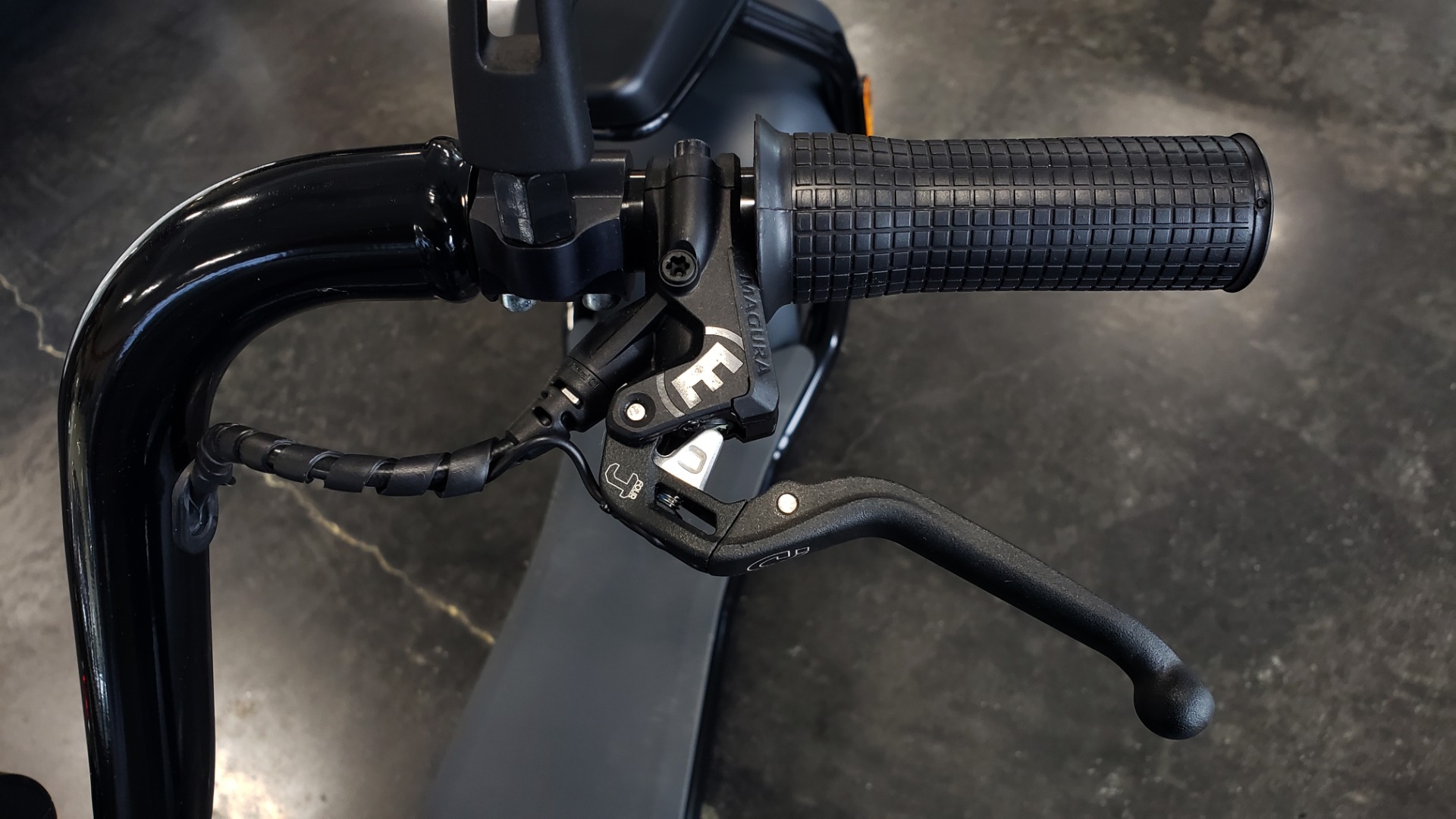 Used 2018 SCROOSER ELECTRIC SCOOTER SELF BALANCED / PRIME BLUE / 15.5 MPH / 34 MI RANGE for sale Sold at Formula Imports in Charlotte NC 28227 13