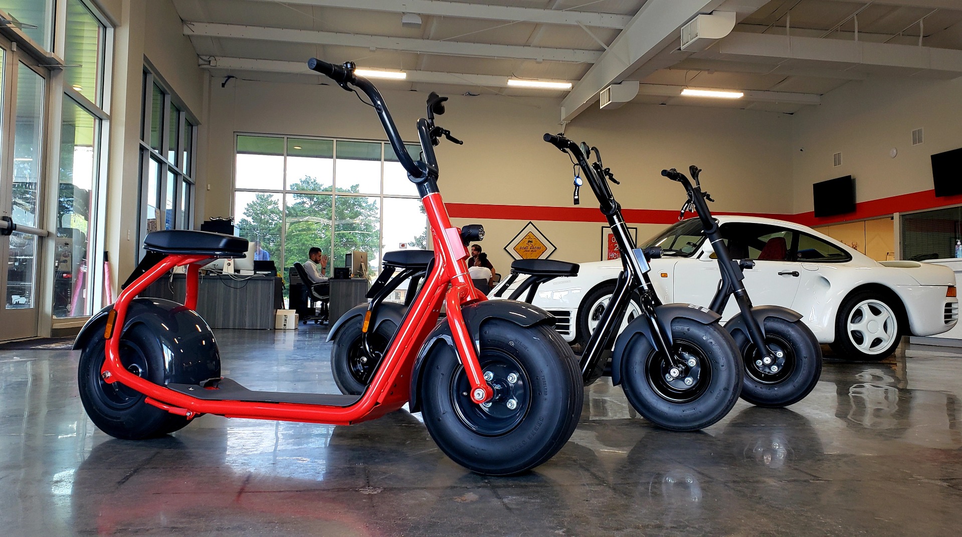 Used 2018 SCROOSER ELECTRIC SCOOTER SELF BALANCED / PITCH BLACK / 15.5 MPH / 34 MI RANGE for sale Sold at Formula Imports in Charlotte NC 28227 1