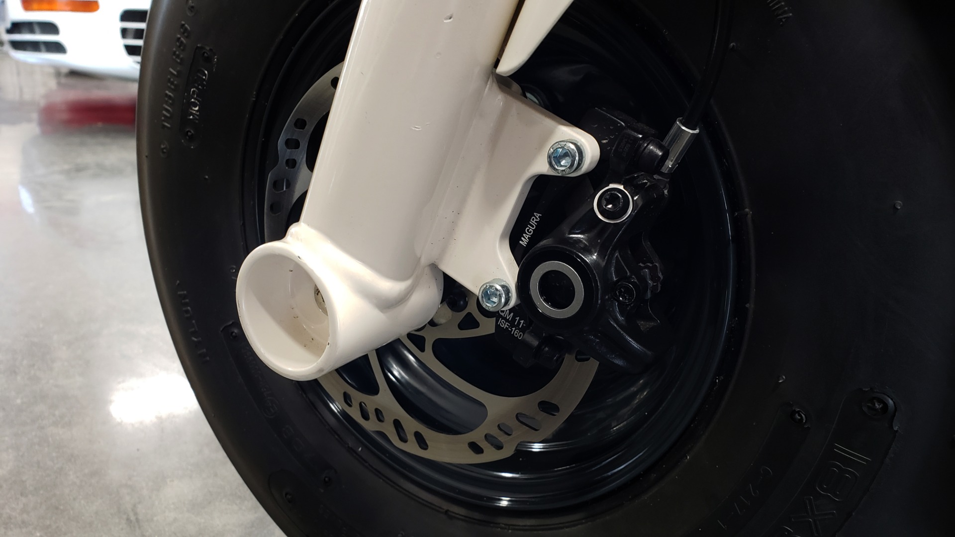 Used 2018 SCROOSER ELECTRIC SCOOTER SELF BALANCED / CUSTOM WHITE / 15.5 MPH / 34 MI RANGE for sale Sold at Formula Imports in Charlotte NC 28227 11
