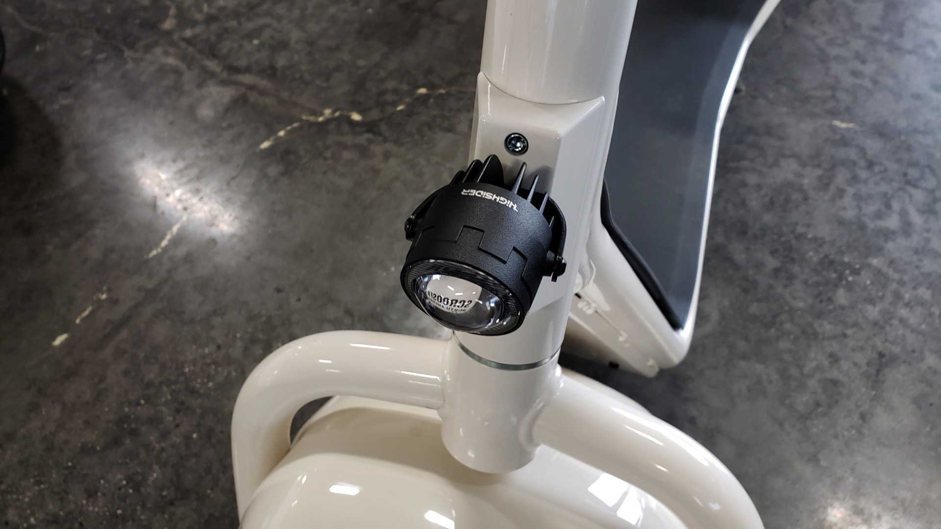 Used 2018 SCROOSER ELECTRIC SCOOTER SELF BALANCED / CUSTOM WHITE / 15.5 MPH / 34 MI RANGE for sale Sold at Formula Imports in Charlotte NC 28227 3