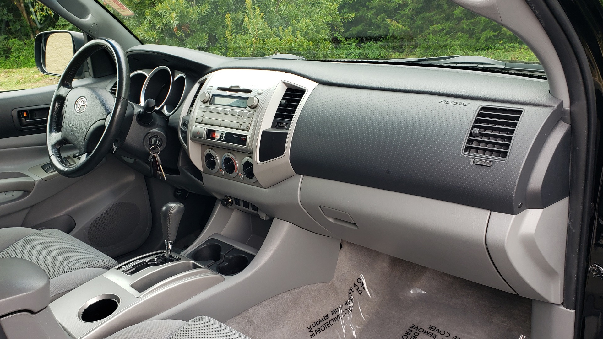 Used 2011 Toyota TACOMA 4WD / 4.0L V6 / 5-SPD AUTO / TRD OFF-ROAD PKG / BED LINER for sale Sold at Formula Imports in Charlotte NC 28227 59