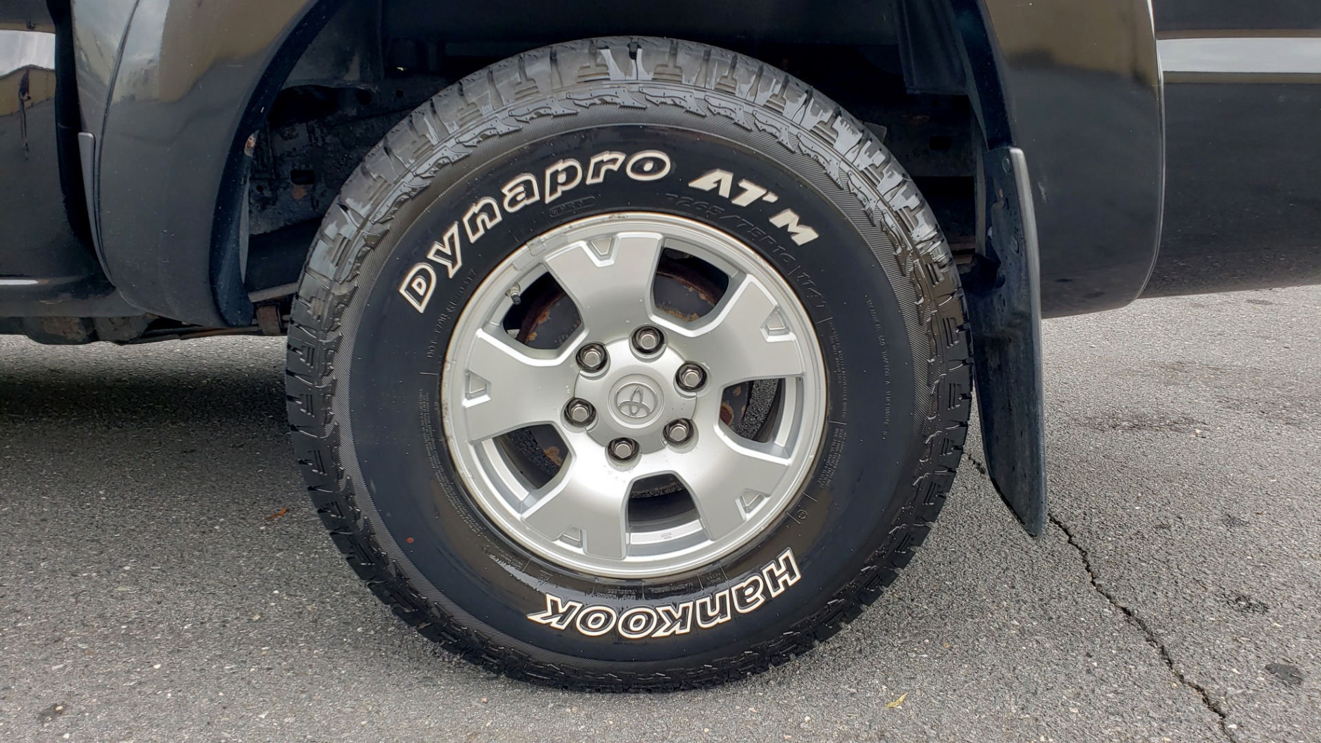 Used 2011 Toyota TACOMA 4WD / 4.0L V6 / 5-SPD AUTO / TRD OFF-ROAD PKG / BED LINER for sale Sold at Formula Imports in Charlotte NC 28227 71