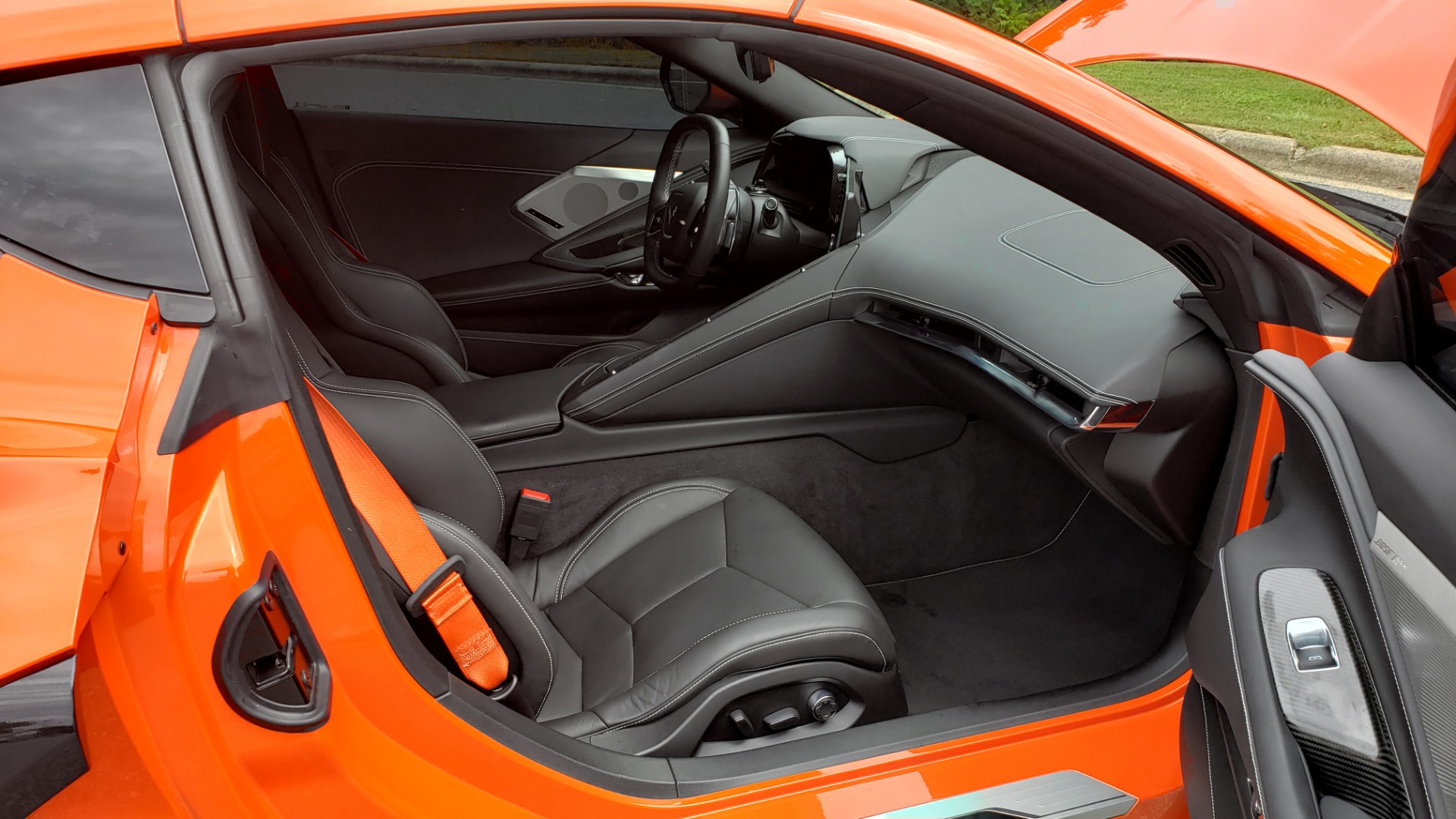 Used 2020 Chevrolet CORVETTE C8 STINGRAY 2LT / 6.2L V8 / 8-SPD AUTO / NAV / BOSE / REARVIEW / DATA RECOR for sale Sold at Formula Imports in Charlotte NC 28227 15