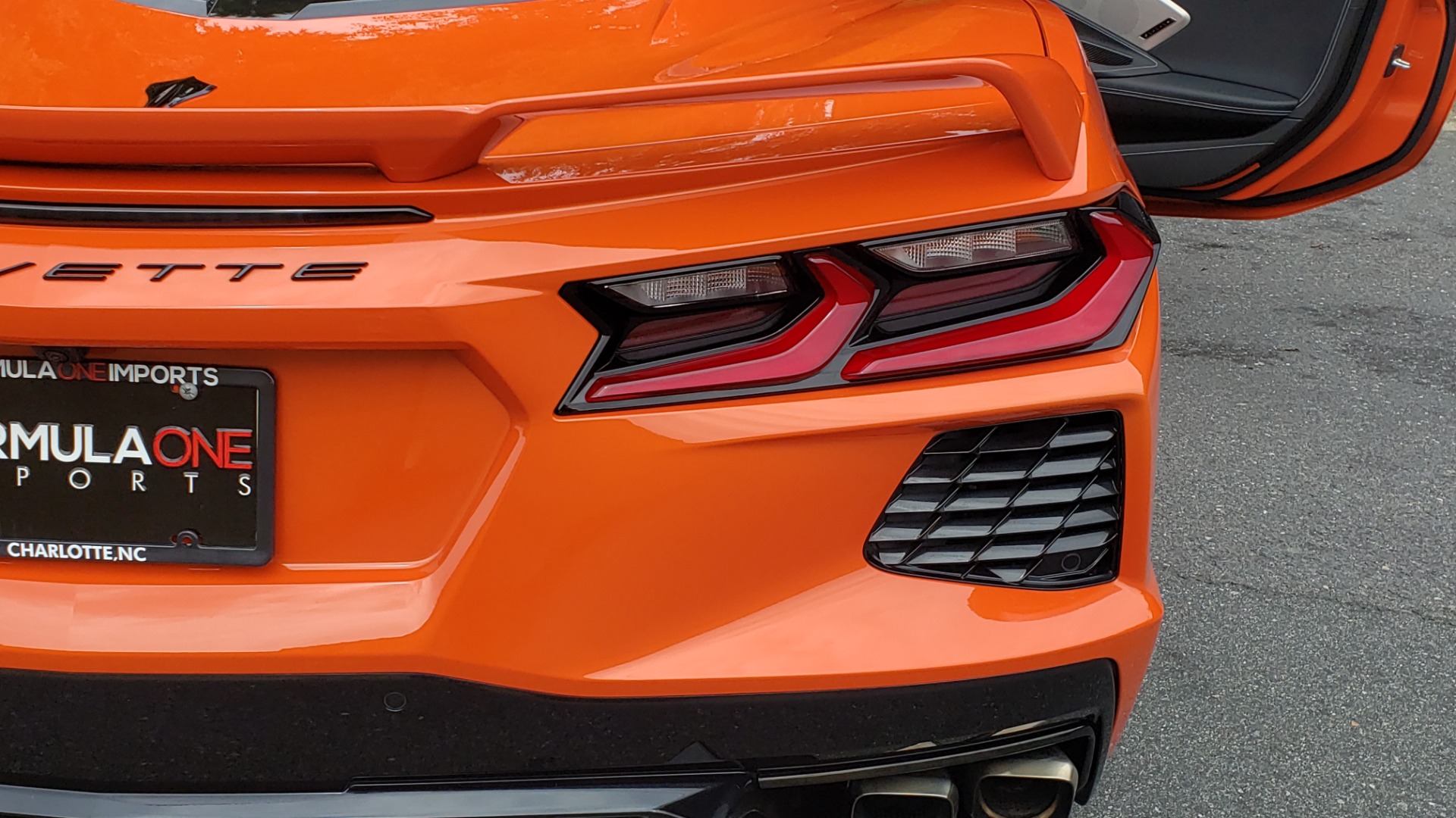 Used 2020 Chevrolet CORVETTE C8 STINGRAY 2LT / 6.2L V8 / 8-SPD AUTO / NAV / BOSE / REARVIEW / DATA RECOR for sale Sold at Formula Imports in Charlotte NC 28227 32