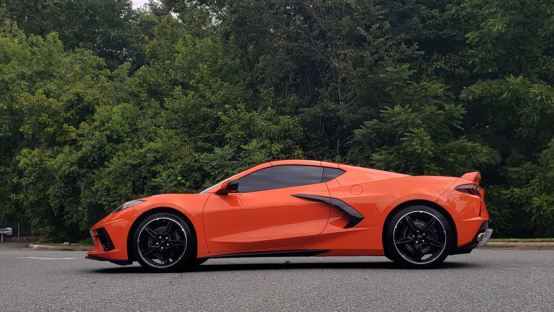 Used 2020 Chevrolet CORVETTE C8 STINGRAY 2LT / 6.2L V8 / 8-SPD AUTO / NAV / BOSE / REARVIEW / DATA RECOR for sale Sold at Formula Imports in Charlotte NC 28227 4