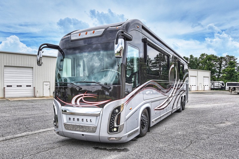 Used 2017 Newell 45 COACH QUAD-SLIDE OUT / 2020P PORSCHE DESIGN ADVANCED STYLING for sale Sold at Formula Imports in Charlotte NC 28227 9