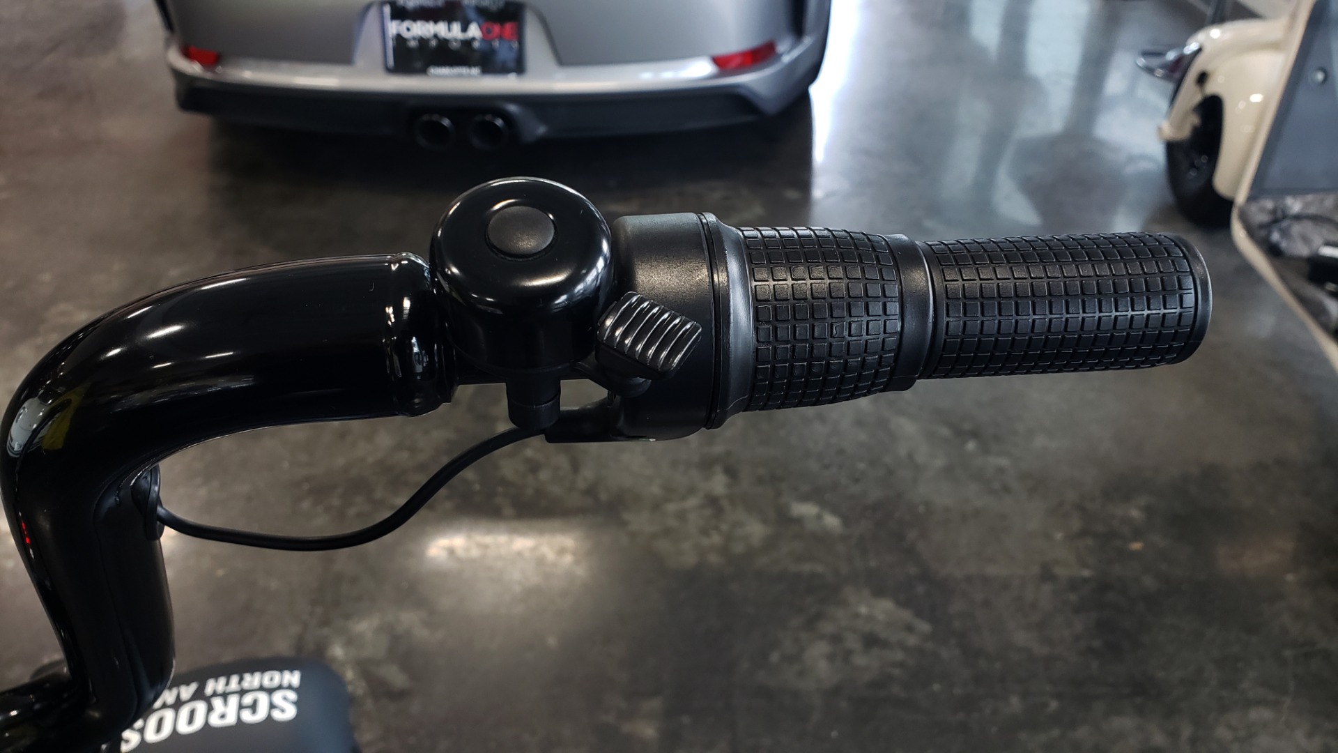 Used 2018 SCROOSER ELECTRIC SCOOTER SELF BALANCED / PITCH BLACK / 15.5 MPH / 34 MI RANGE for sale Sold at Formula Imports in Charlotte NC 28227 11