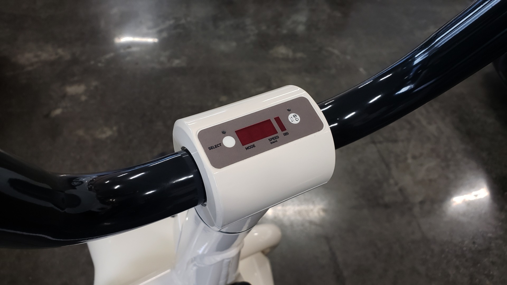 Used 2018 SCROOSER ELECTRIC SCOOTER SELF BALANCED / CUSTOM WHITE / 15.5 MPH / 34 MI RANGE for sale Sold at Formula Imports in Charlotte NC 28227 8