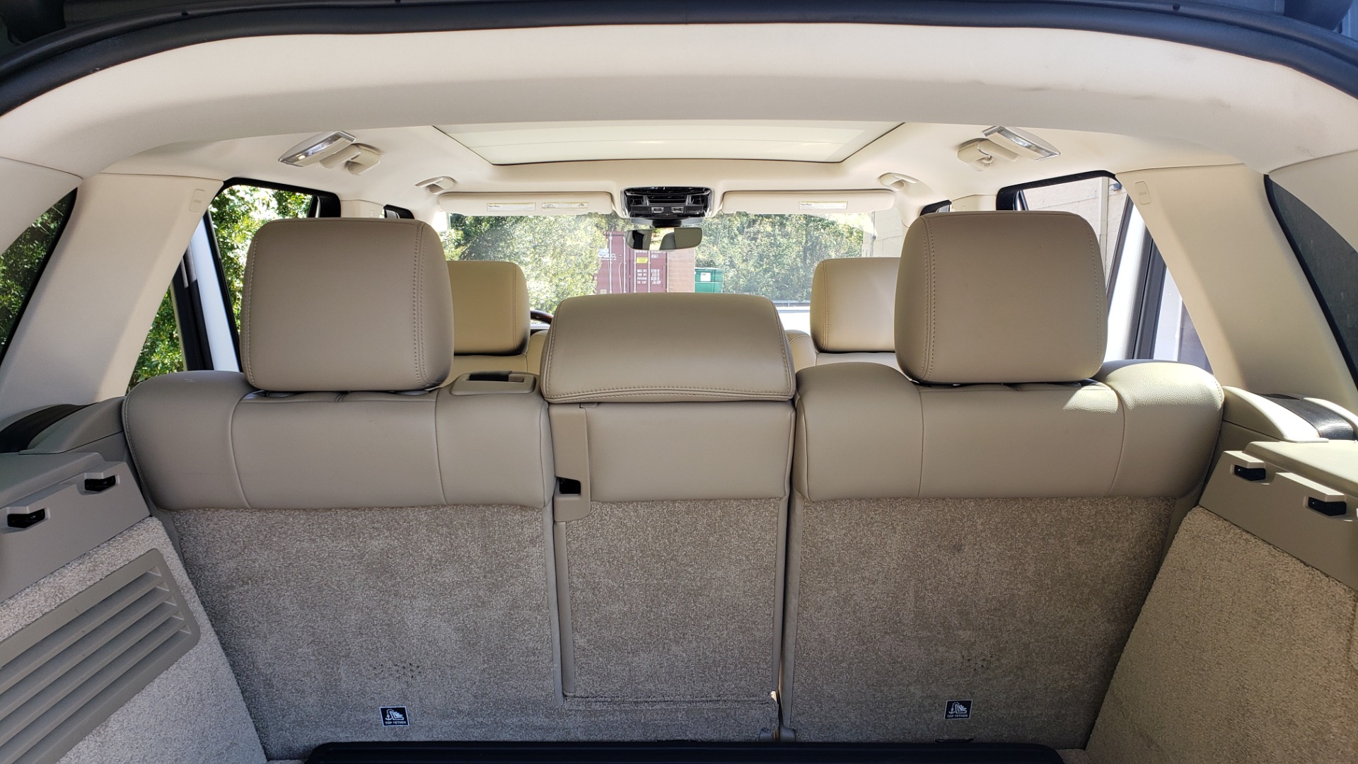 Used 2017 Land Rover RANGE ROVER SE / 4WD / SC V6 / NAV / DRIVE PKG / PANO-ROOF / REARVIEW for sale Sold at Formula Imports in Charlotte NC 28227 17