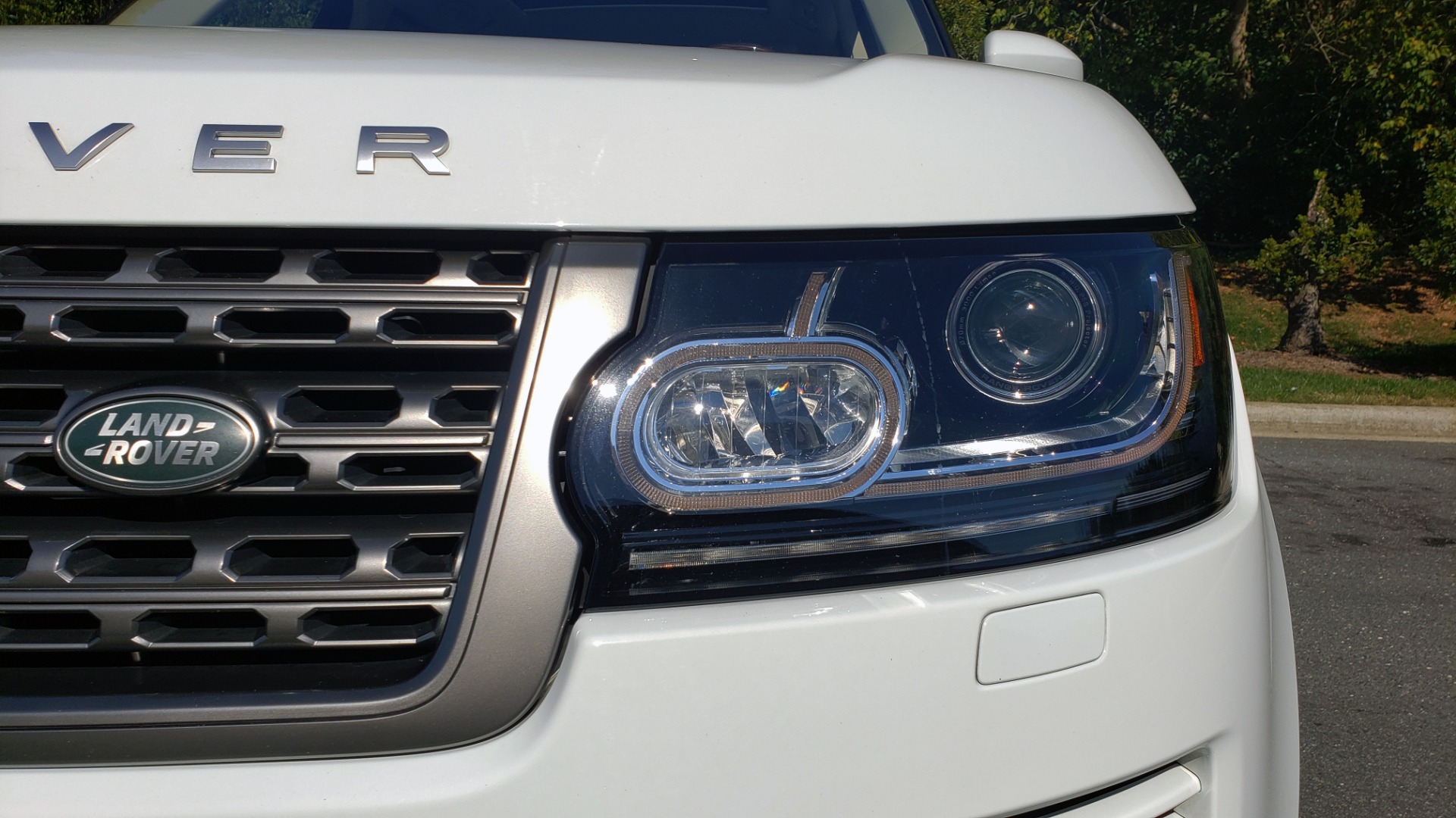 Used 2017 Land Rover RANGE ROVER SE / 4WD / SC V6 / NAV / DRIVE PKG / PANO-ROOF / REARVIEW for sale Sold at Formula Imports in Charlotte NC 28227 27