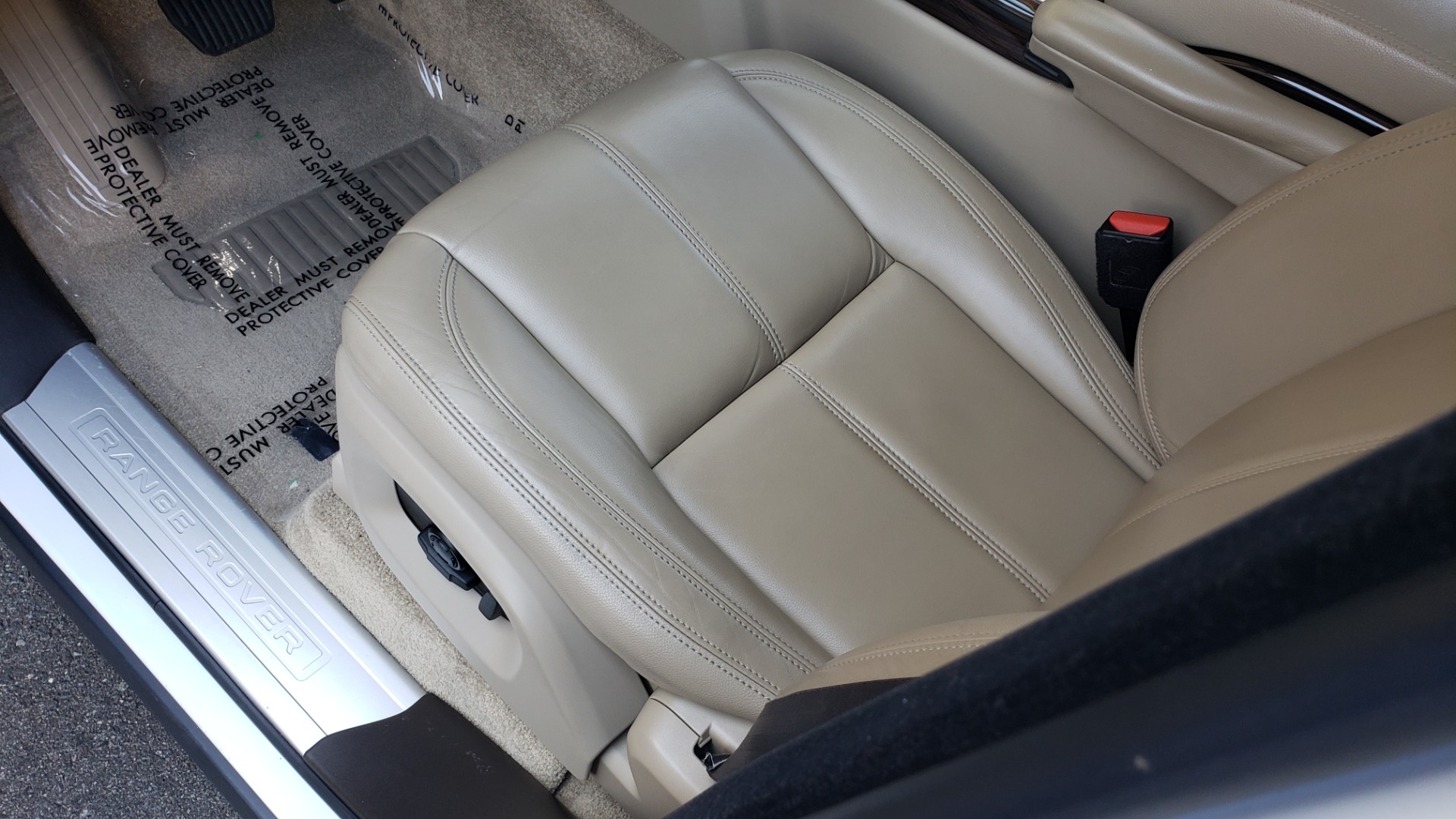 Used 2017 Land Rover RANGE ROVER SE / 4WD / SC V6 / NAV / DRIVE PKG / PANO-ROOF / REARVIEW for sale Sold at Formula Imports in Charlotte NC 28227 41