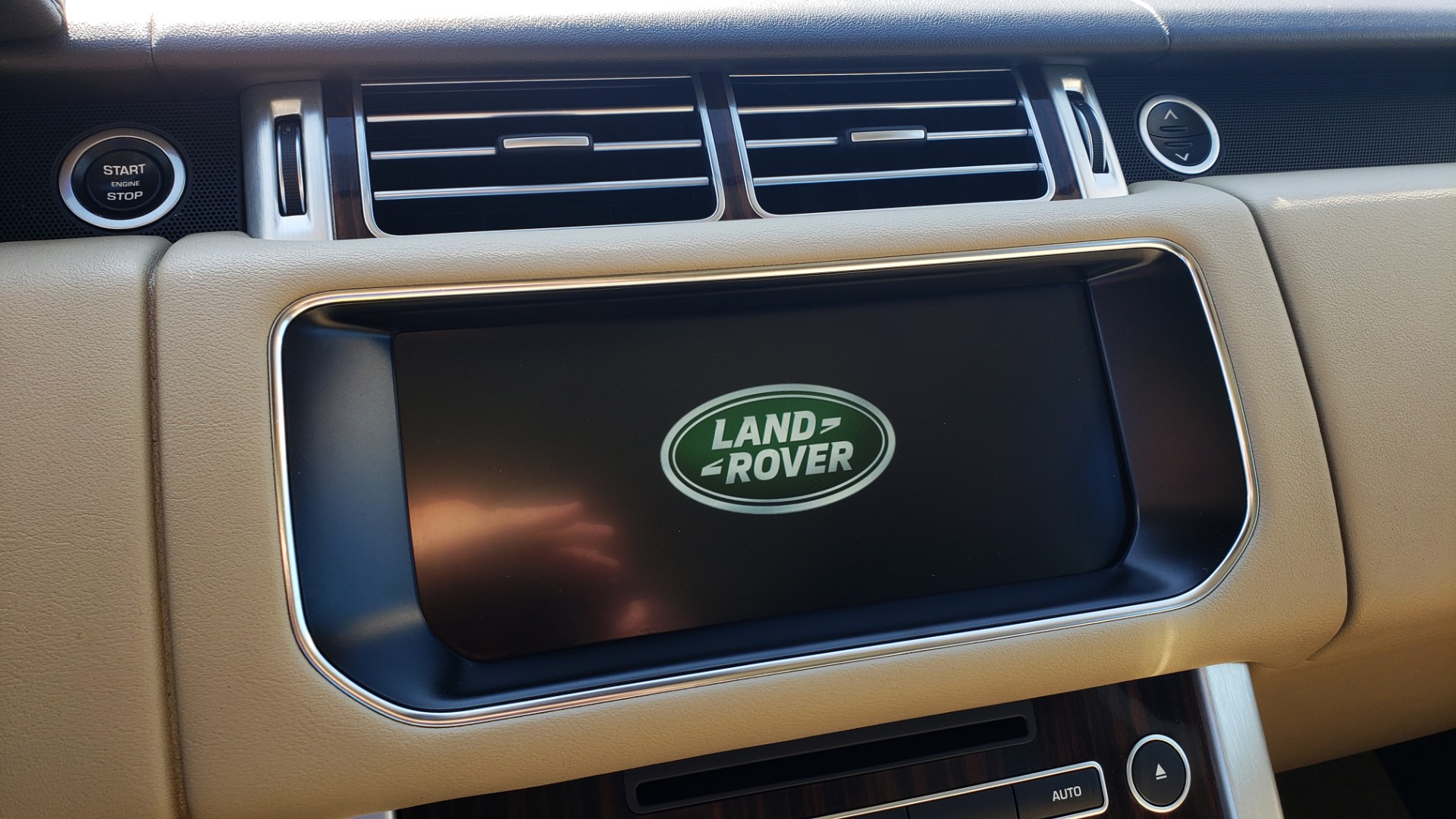 Used 2017 Land Rover RANGE ROVER SE / 4WD / SC V6 / NAV / DRIVE PKG / PANO-ROOF / REARVIEW for sale Sold at Formula Imports in Charlotte NC 28227 56