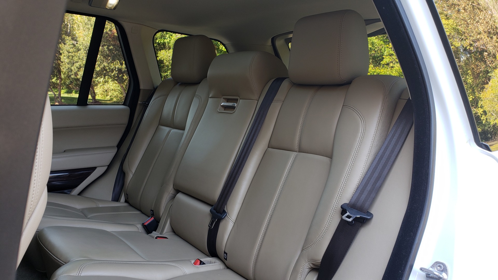 Used 2017 Land Rover RANGE ROVER SE / 4WD / SC V6 / NAV / DRIVE PKG / PANO-ROOF / REARVIEW for sale Sold at Formula Imports in Charlotte NC 28227 71