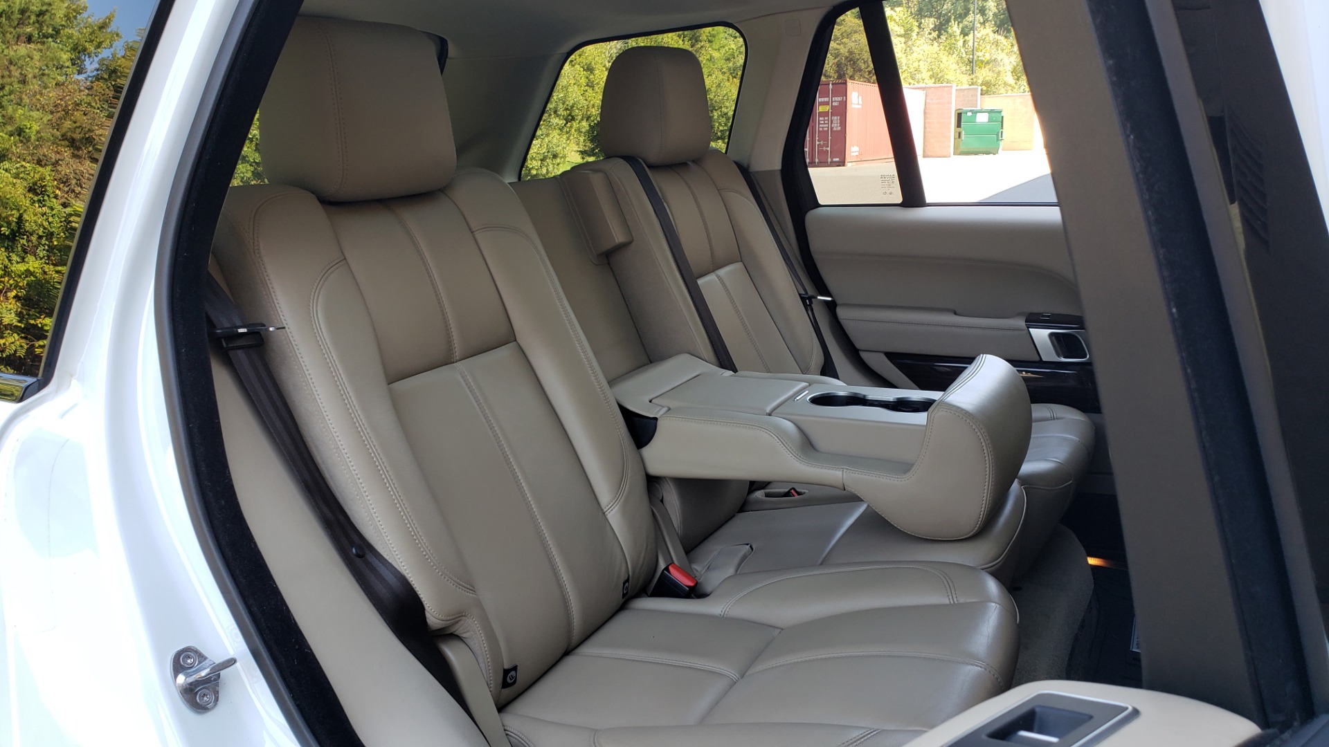 Used 2017 Land Rover RANGE ROVER SE / 4WD / SC V6 / NAV / DRIVE PKG / PANO-ROOF / REARVIEW for sale Sold at Formula Imports in Charlotte NC 28227 83