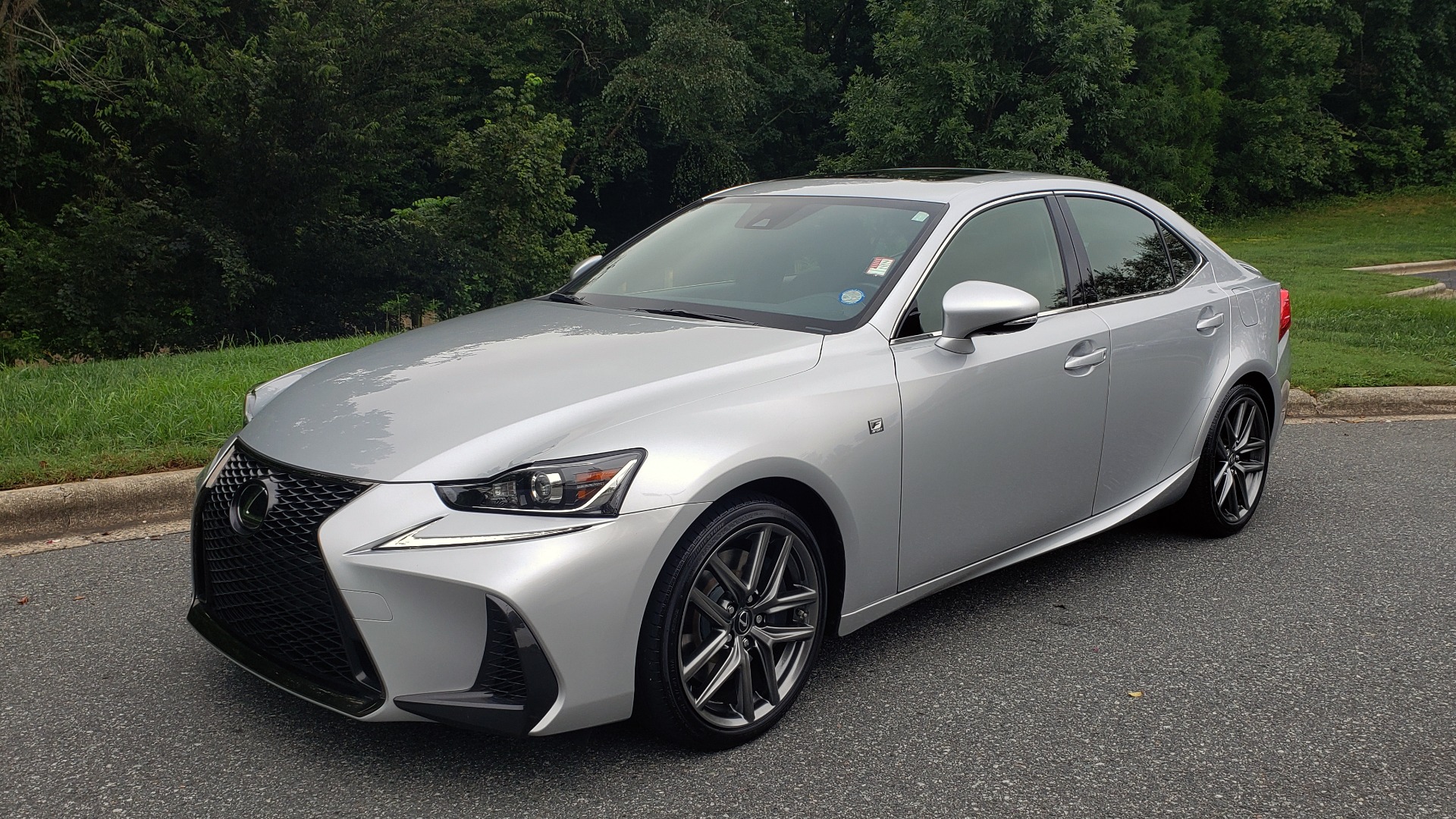 Used 2017 Lexus IS 200T F-SPORT / LEATHER / SUNROOF / 18IN WHEELS / REARVIEW for sale Sold at Formula Imports in Charlotte NC 28227 2