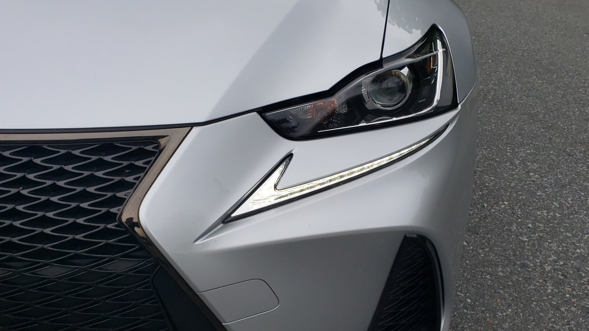 Used 2017 Lexus IS 200T F-SPORT / LEATHER / SUNROOF / 18IN WHEELS / REARVIEW for sale Sold at Formula Imports in Charlotte NC 28227 23