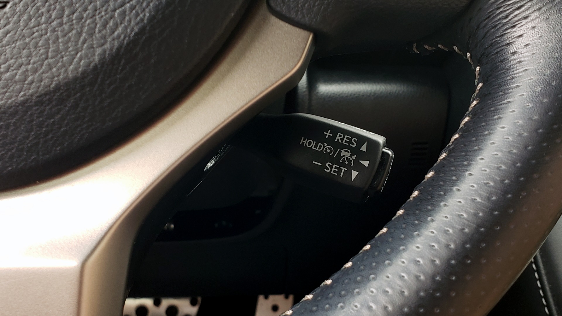 Used 2017 Lexus IS 200T F-SPORT / LEATHER / SUNROOF / 18IN WHEELS / REARVIEW for sale Sold at Formula Imports in Charlotte NC 28227 43