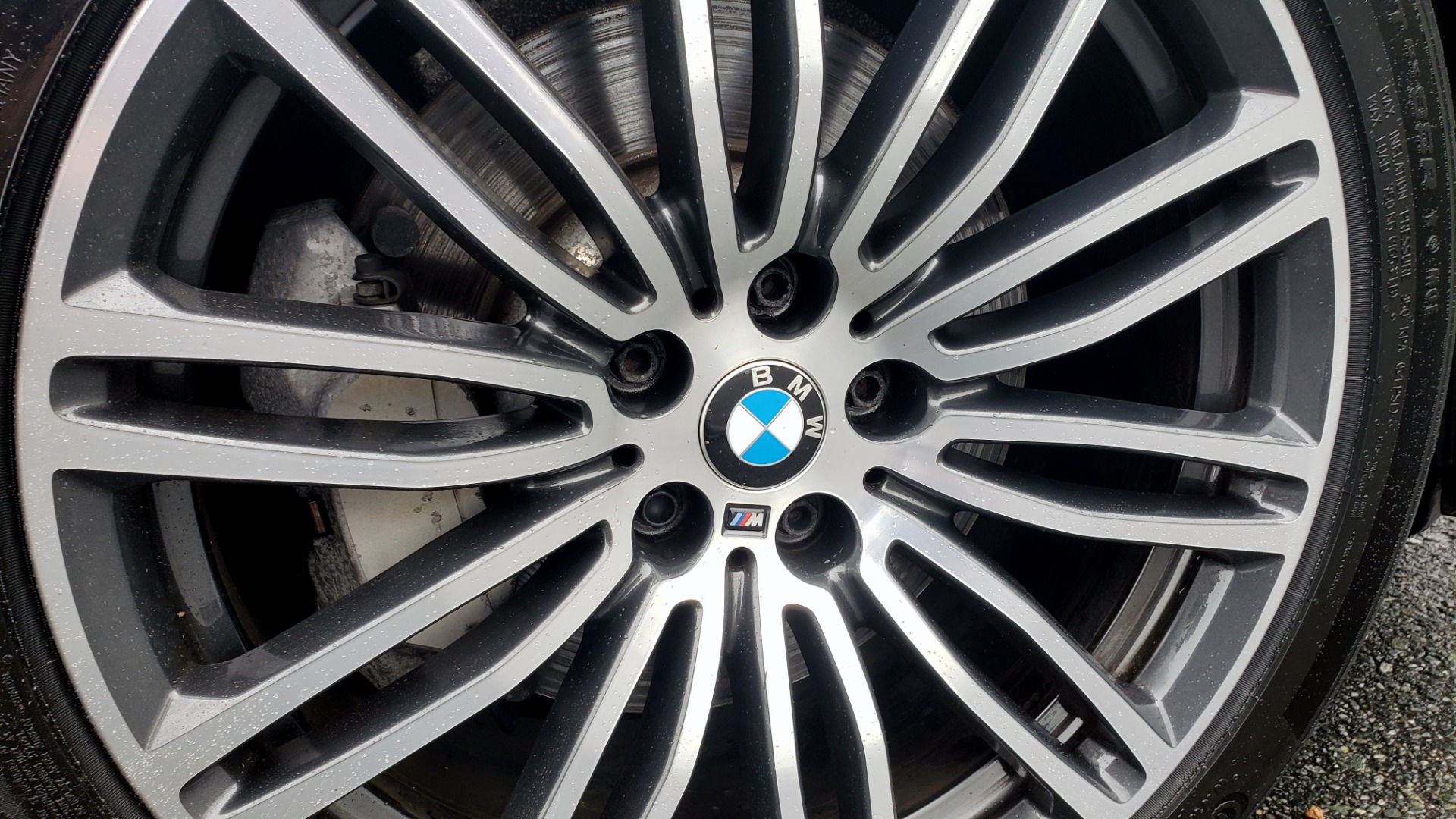 Used 2017 BMW 5 SERIES 530I M-SPORT / PREM PKG / DRVR ASST PLUS / LIGHTING / PREM SND for sale Sold at Formula Imports in Charlotte NC 28227 10