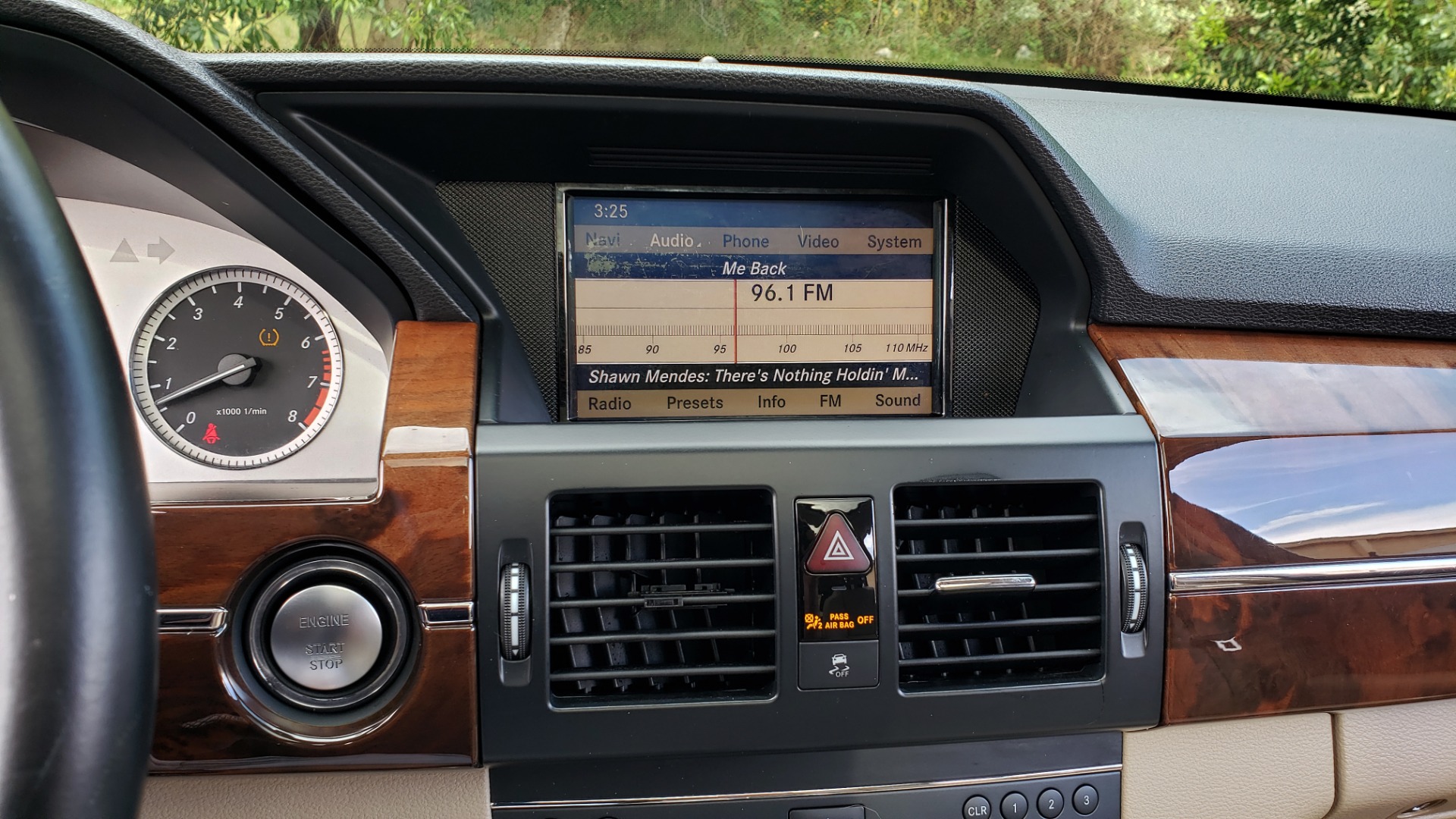Used 2012 Mercedes-Benz GLK-CLASS GLK 350 4MATIC / PREM PKG / SUNROOF / KEYLESS-GO / NAV / REARVIEW for sale Sold at Formula Imports in Charlotte NC 28227 45