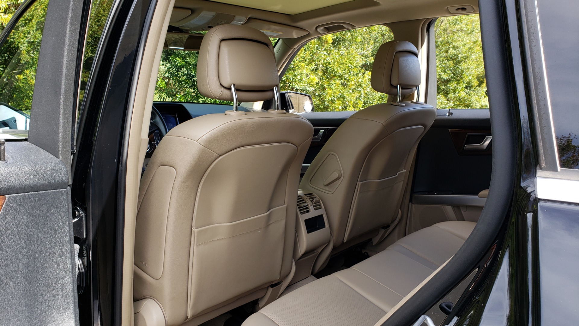 Used 2012 Mercedes-Benz GLK-CLASS GLK 350 4MATIC / PREM PKG / SUNROOF / KEYLESS-GO / NAV / REARVIEW for sale Sold at Formula Imports in Charlotte NC 28227 62
