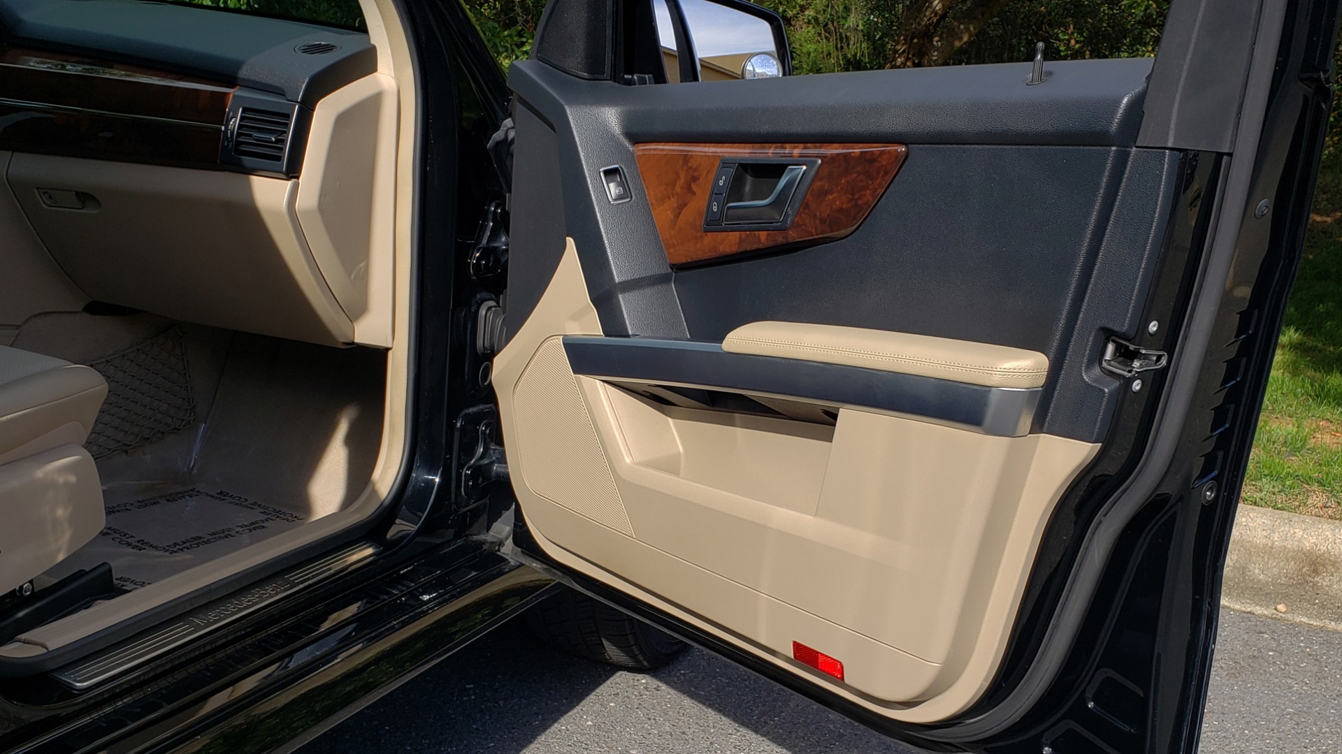 Used 2012 Mercedes-Benz GLK-CLASS GLK 350 4MATIC / PREM PKG / SUNROOF / KEYLESS-GO / NAV / REARVIEW for sale Sold at Formula Imports in Charlotte NC 28227 65