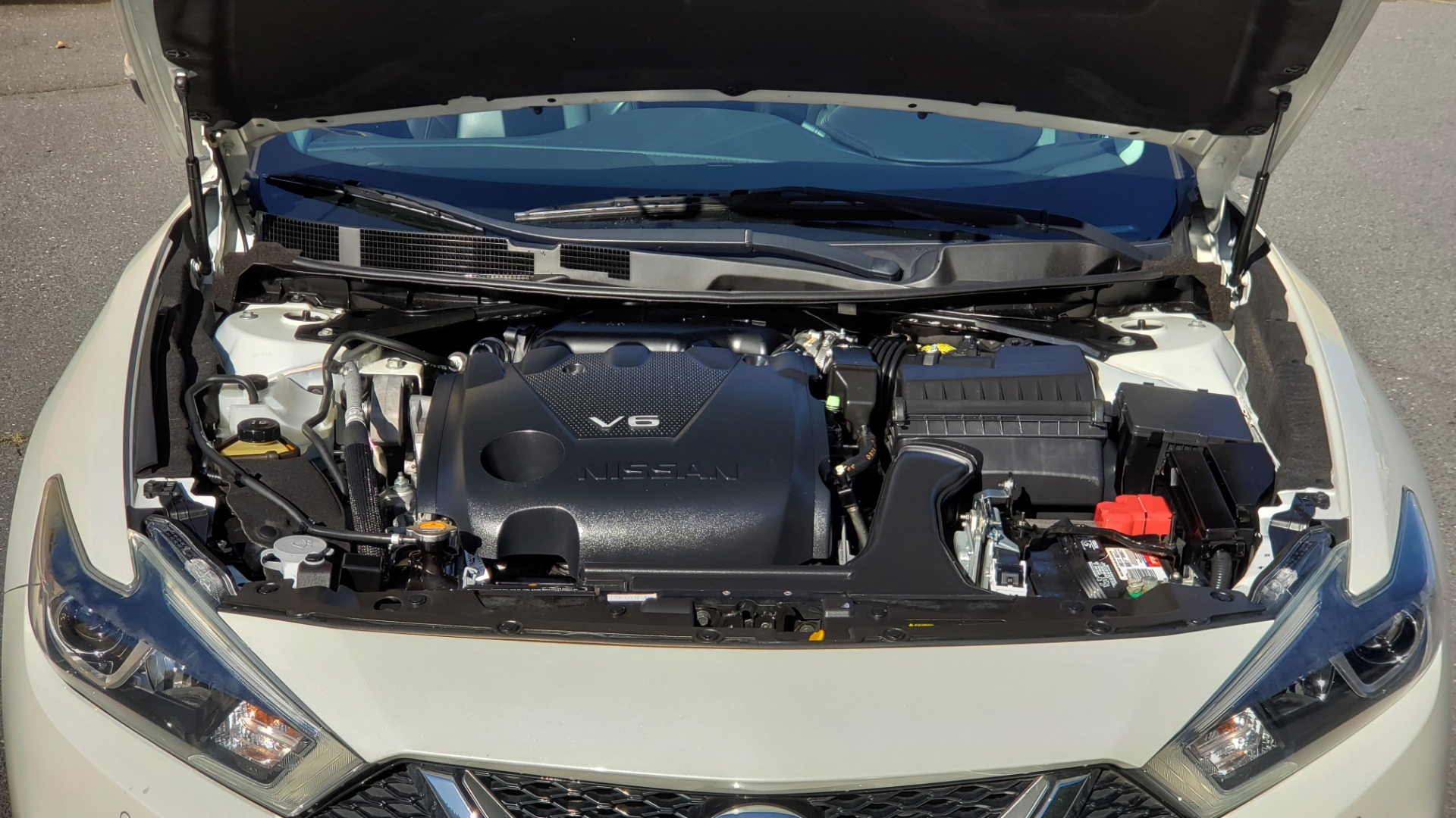 Used 2016 Nissan MAXIMA 3.5 SR / NAV / BOSE / VENT STS / CVT / REARVIEW for sale Sold at Formula Imports in Charlotte NC 28227 16