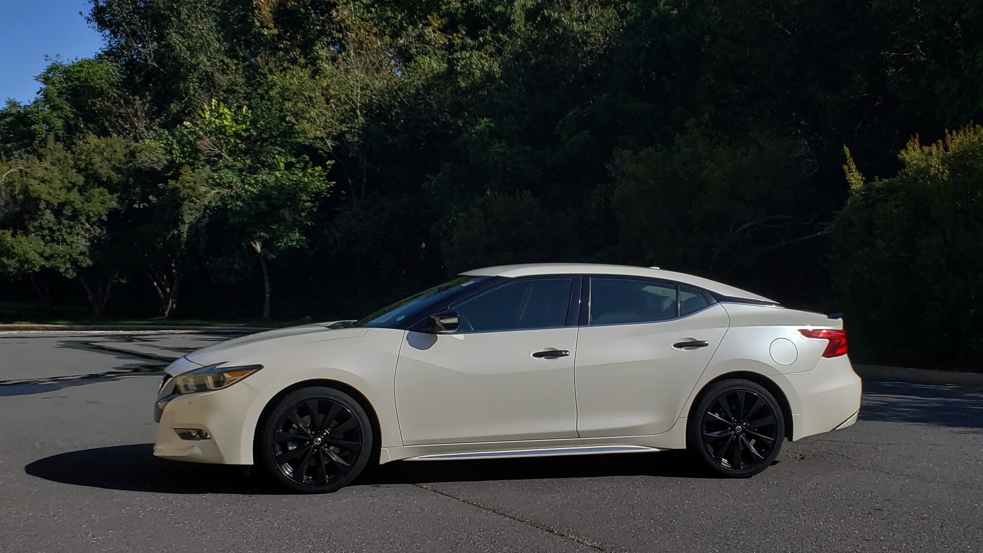 Used 2016 Nissan MAXIMA 3.5 SR / NAV / BOSE / VENT STS / CVT / REARVIEW for sale Sold at Formula Imports in Charlotte NC 28227 2