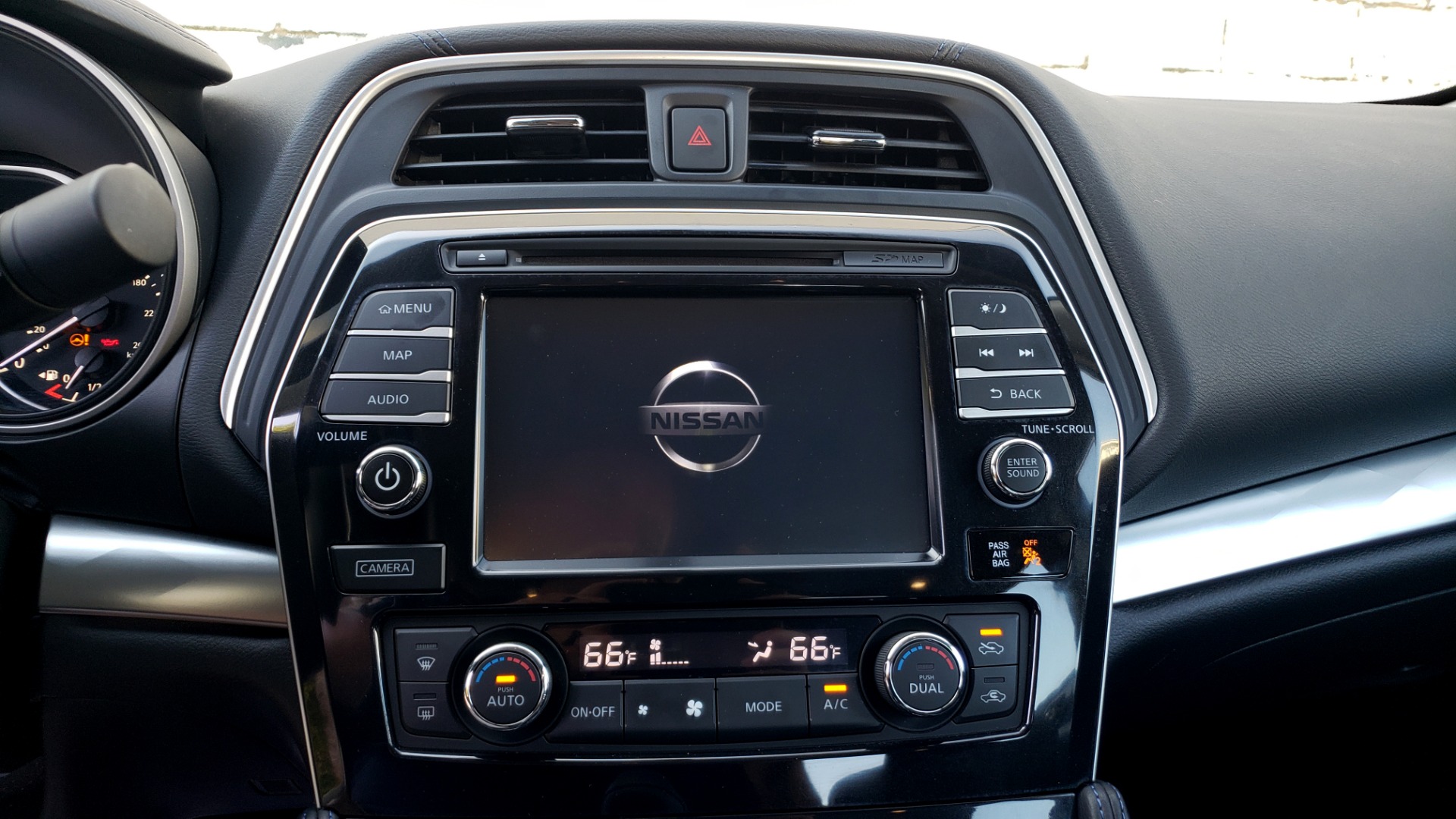 Used 2016 Nissan MAXIMA 3.5 SR / NAV / BOSE / VENT STS / CVT / REARVIEW for sale Sold at Formula Imports in Charlotte NC 28227 30