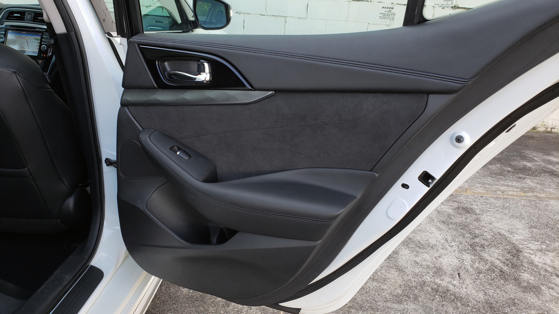 Used 2016 Nissan MAXIMA 3.5 SR / NAV / BOSE / VENT STS / CVT / REARVIEW for sale Sold at Formula Imports in Charlotte NC 28227 67