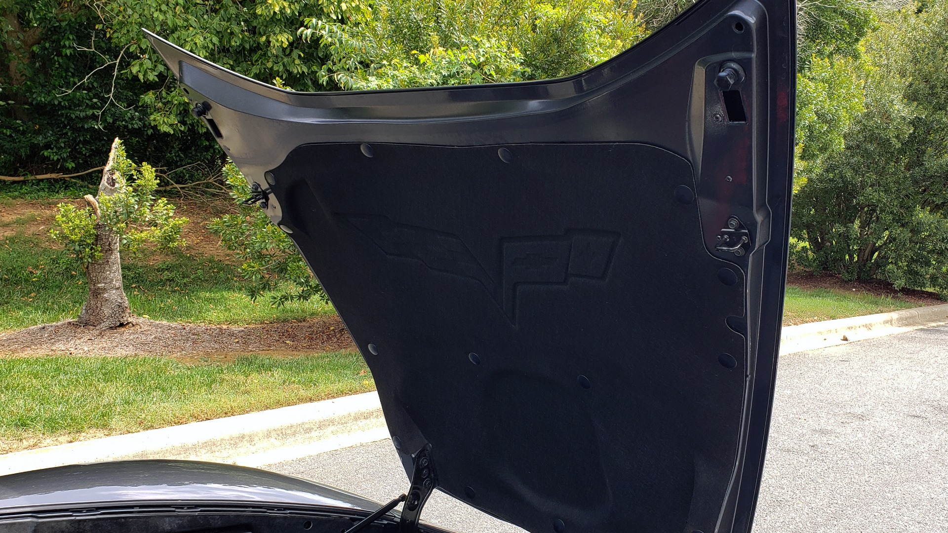 Used 2010 Chevrolet CORVETTE Z16 GRAND SPORT 3LT / HUD / 6.2L V8 / 6-SPD AUTO / NPP EXH for sale Sold at Formula Imports in Charlotte NC 28227 20
