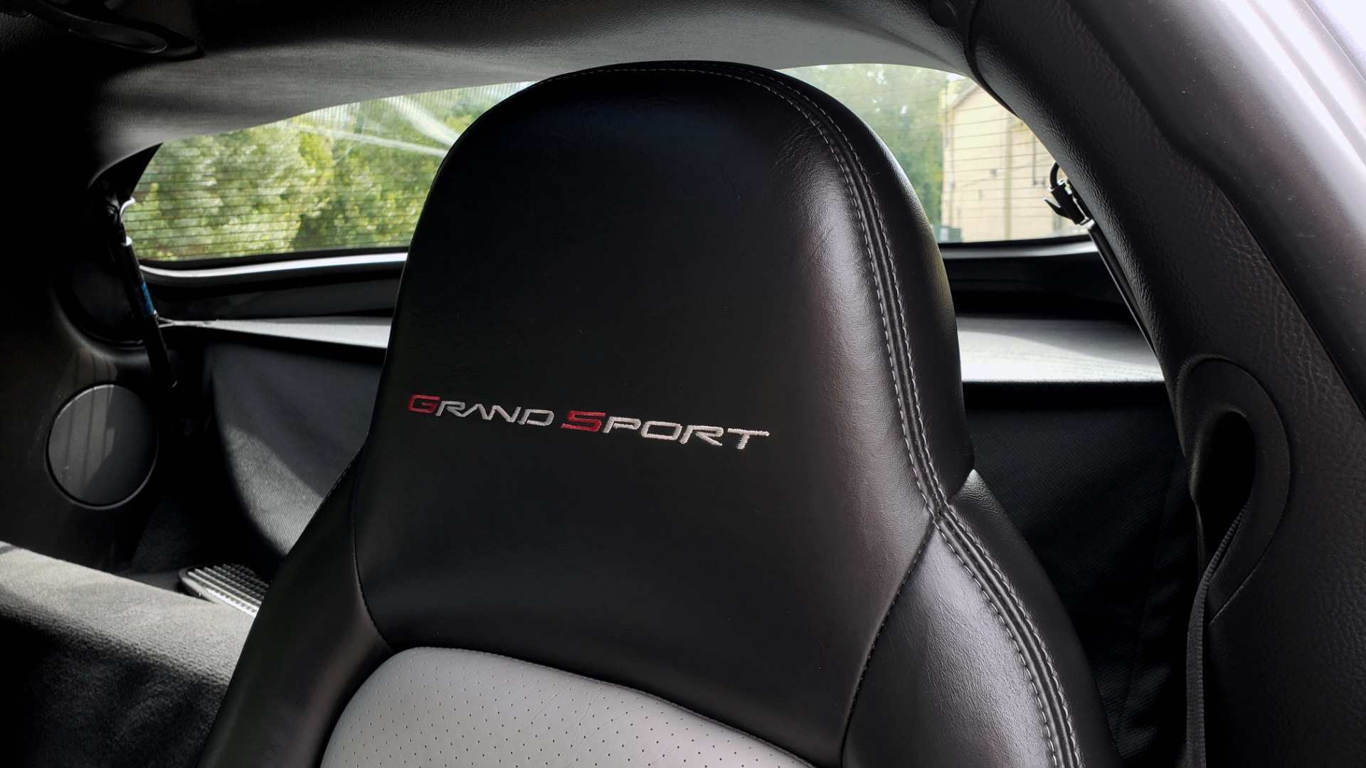 Used 2010 Chevrolet CORVETTE Z16 GRAND SPORT 3LT / HUD / 6.2L V8 / 6-SPD AUTO / NPP EXH for sale Sold at Formula Imports in Charlotte NC 28227 50