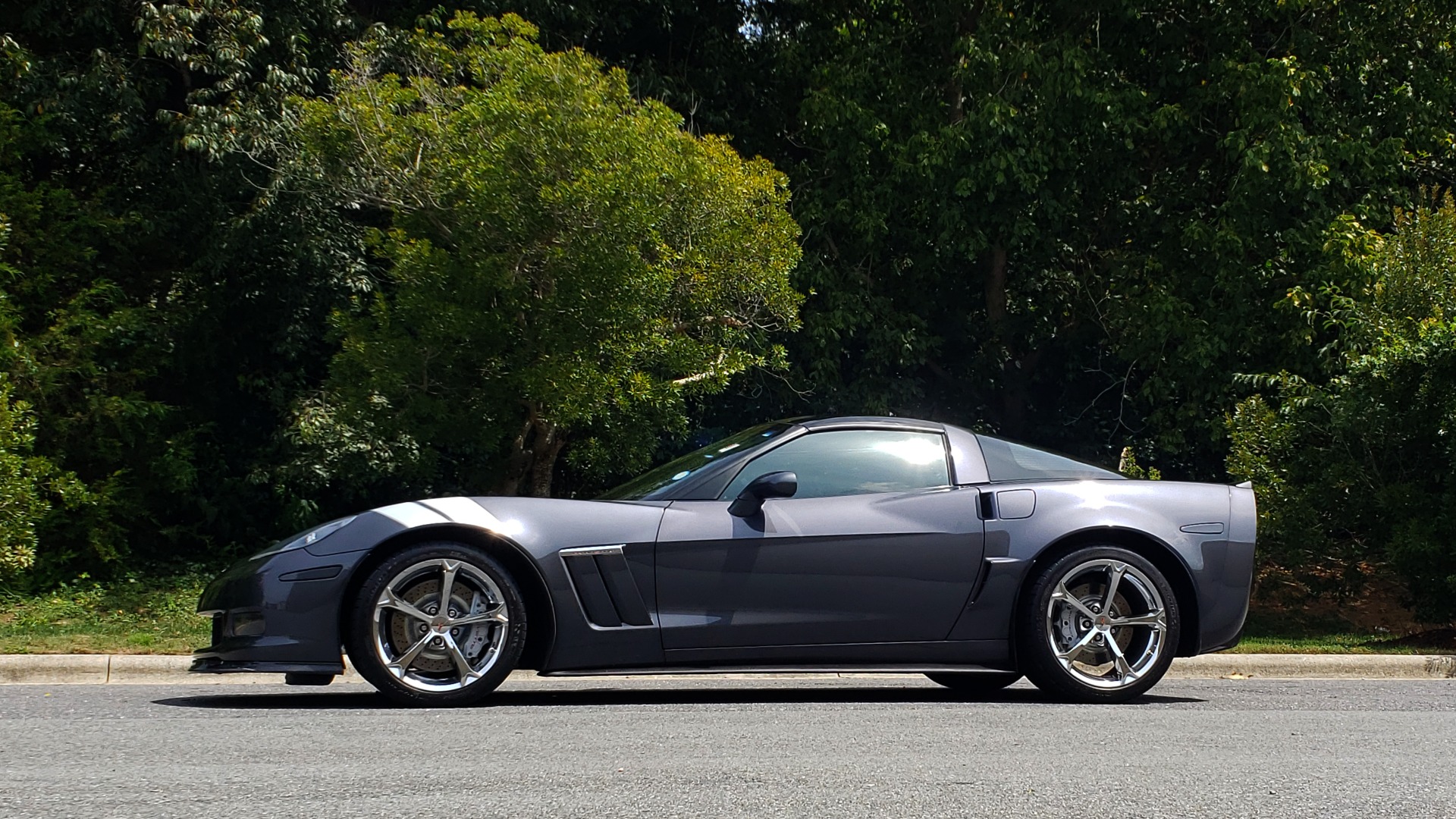 Used 2010 Chevrolet CORVETTE Z16 GRAND SPORT 3LT / HUD / 6.2L V8 / 6-SPD AUTO / NPP EXH for sale Sold at Formula Imports in Charlotte NC 28227 8