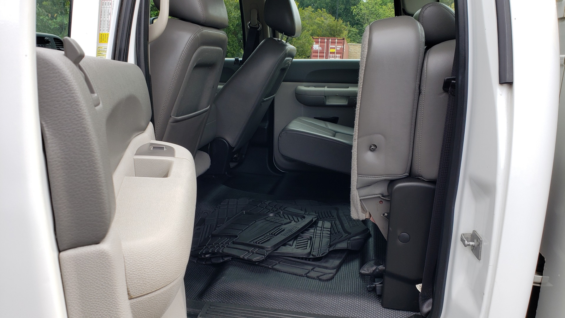 Used 2013 Chevrolet SILVERADO 2500HD WORK TRUCK 4WD / 6.0L V8 / AUTO / TOOL BOX / CLEAN for sale Sold at Formula Imports in Charlotte NC 28227 54