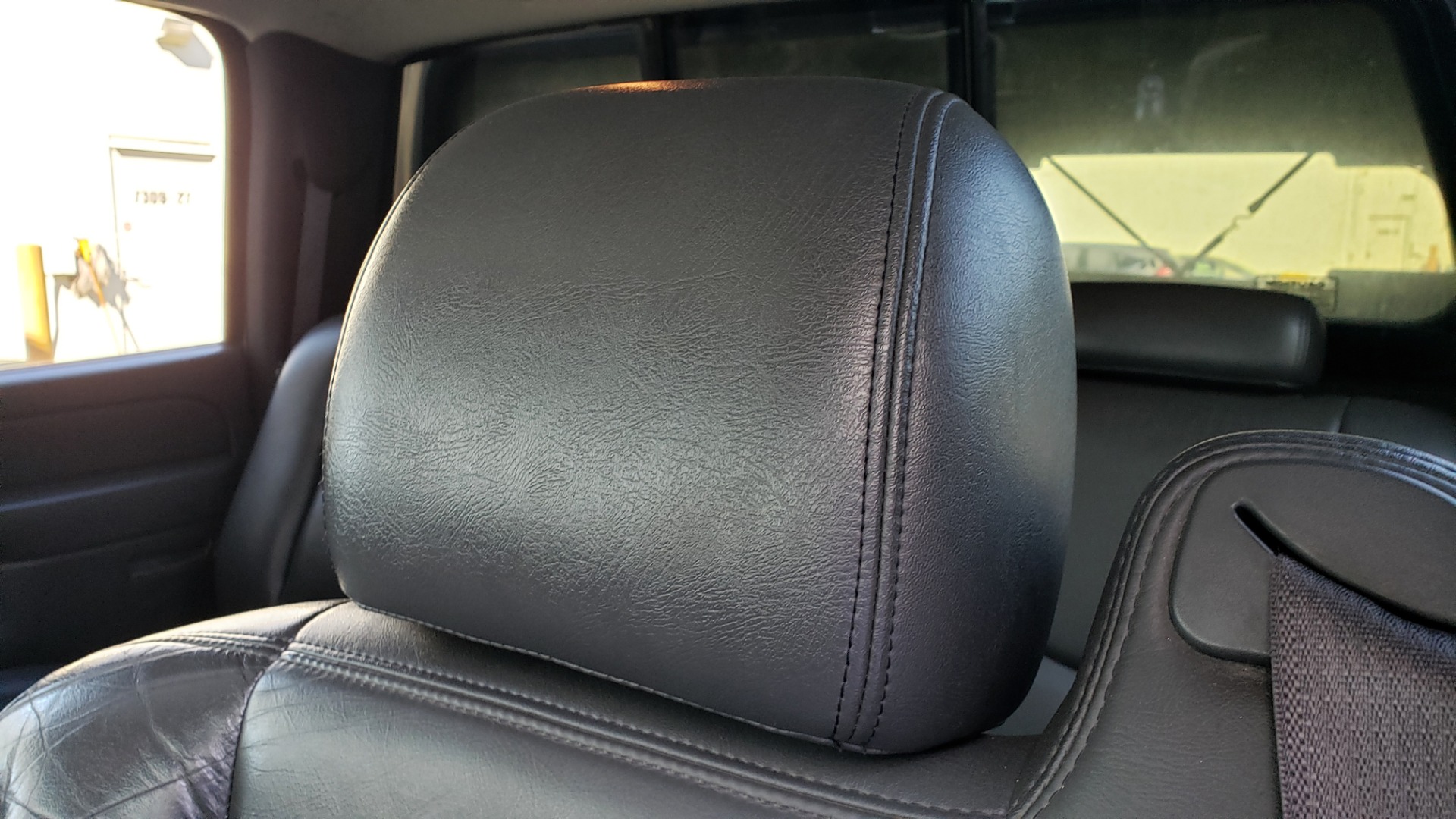 Used 2007 Chevrolet SILVERADO 2500HD CLASSIC LT3 CREWCAB / 4WD / 6.6L DURAMAX / SUNROOF / BOSE / CAMPER SHELL for sale Sold at Formula Imports in Charlotte NC 28227 33