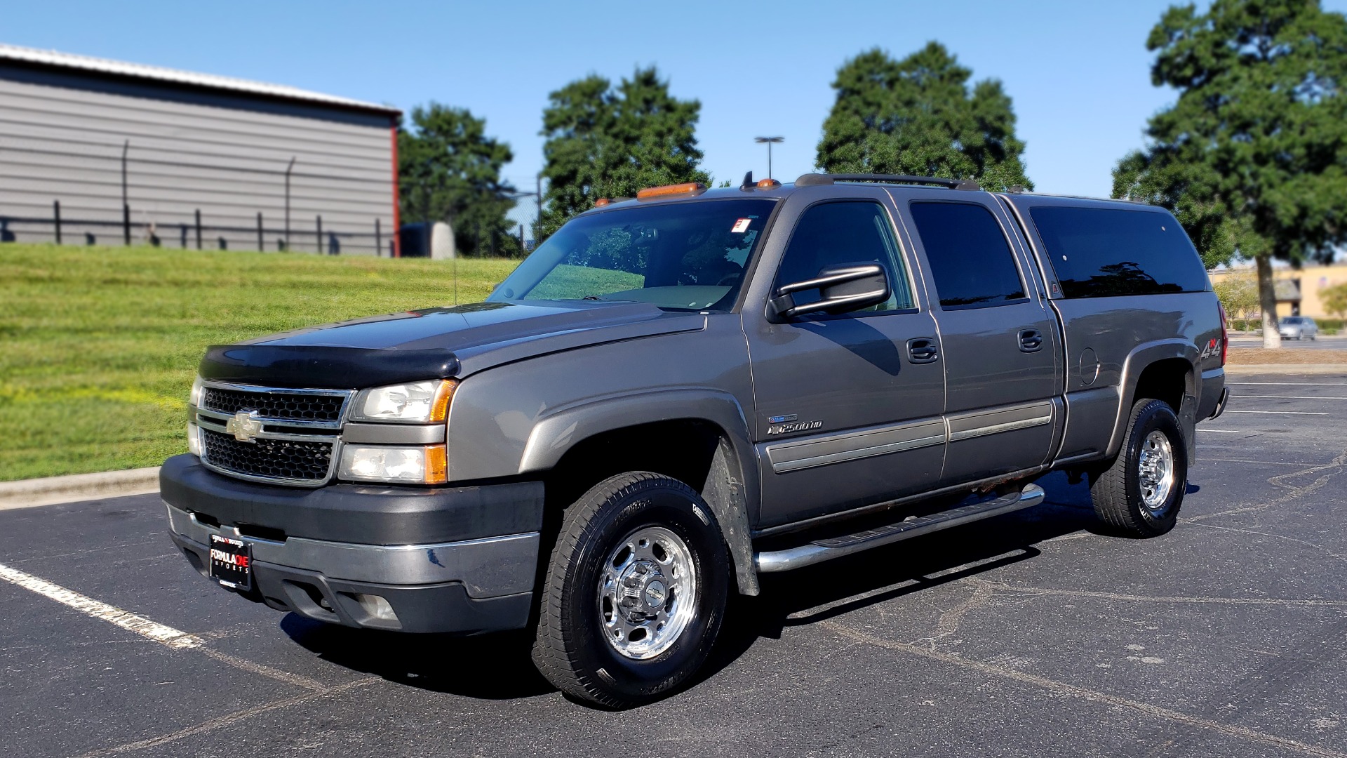 Used 2007 Chevrolet SILVERADO 2500HD CLASSIC LT3 CREWCAB / 4WD / 6.6L DURAMAX / SUNROOF / BOSE / CAMPER SHELL for sale Sold at Formula Imports in Charlotte NC 28227 5