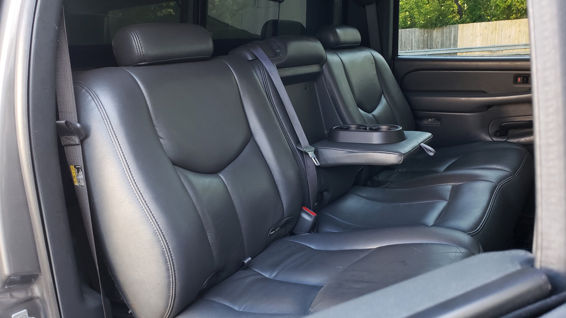 Used 2007 Chevrolet SILVERADO 2500HD CLASSIC LT3 CREWCAB / 4WD / 6.6L DURAMAX / SUNROOF / BOSE / CAMPER SHELL for sale Sold at Formula Imports in Charlotte NC 28227 63