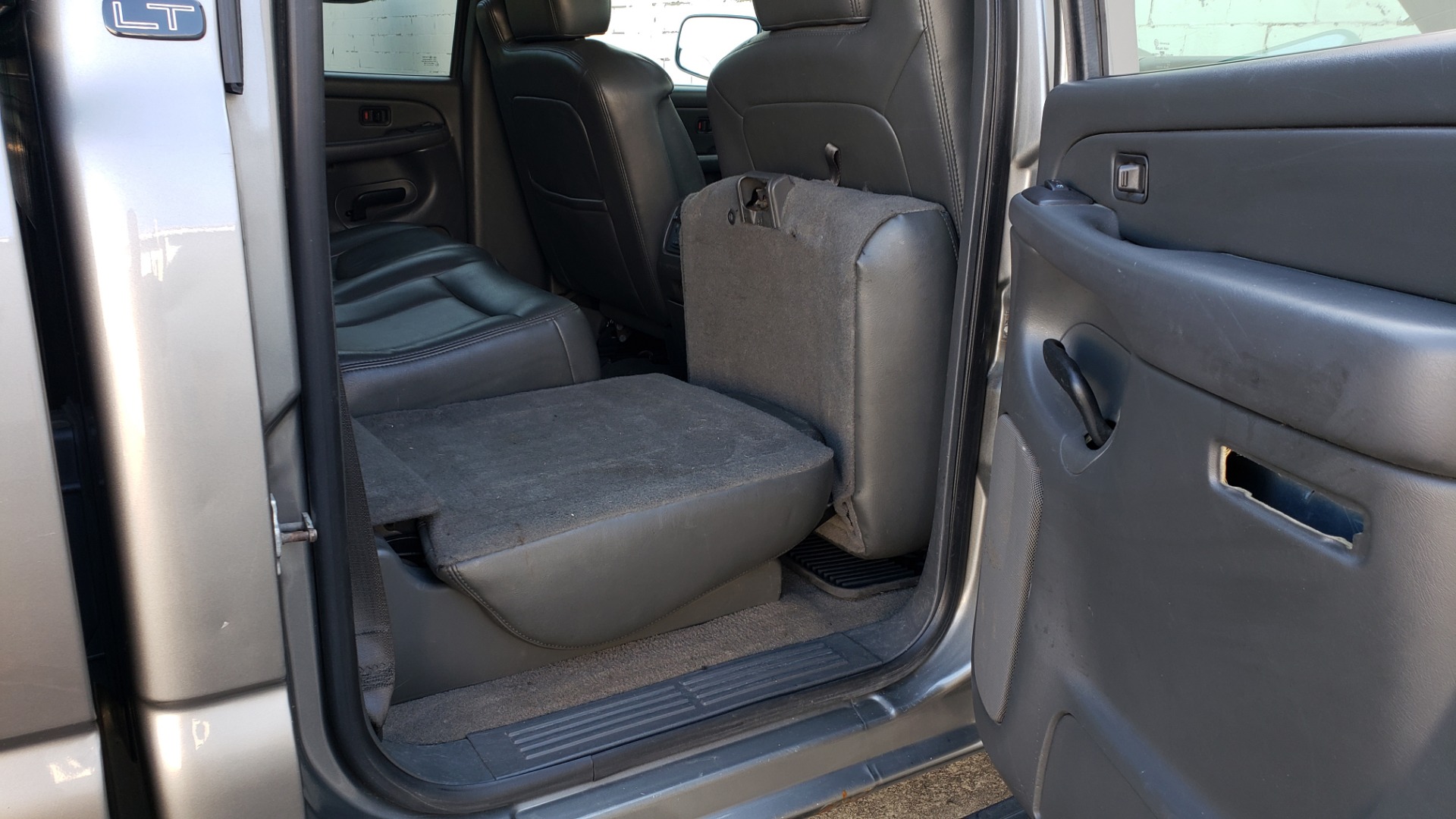 Used 2007 Chevrolet SILVERADO 2500HD CLASSIC LT3 CREWCAB / 4WD / 6.6L DURAMAX / SUNROOF / BOSE / CAMPER SHELL for sale Sold at Formula Imports in Charlotte NC 28227 66