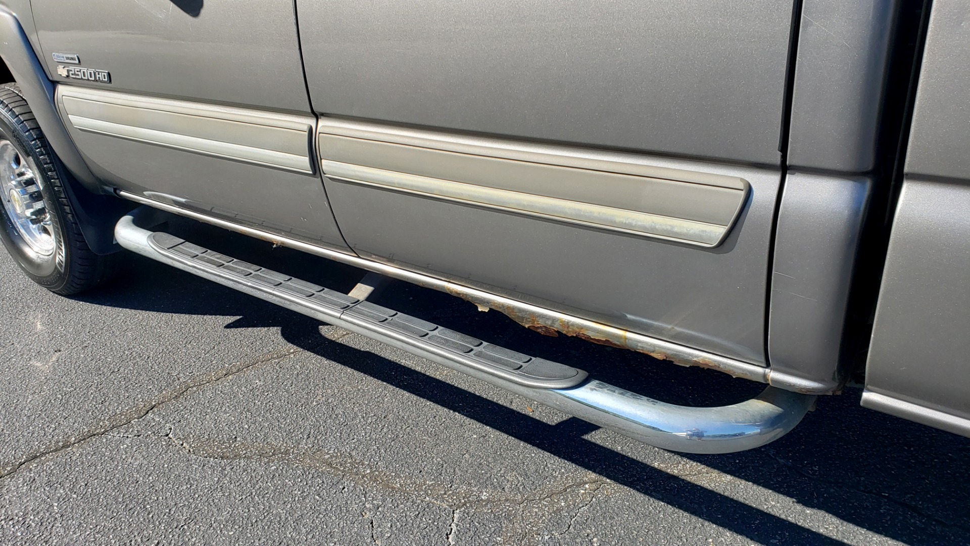 Used 2007 Chevrolet SILVERADO 2500HD CLASSIC LT3 CREWCAB / 4WD / 6.6L DURAMAX / SUNROOF / BOSE / CAMPER SHELL for sale Sold at Formula Imports in Charlotte NC 28227 8