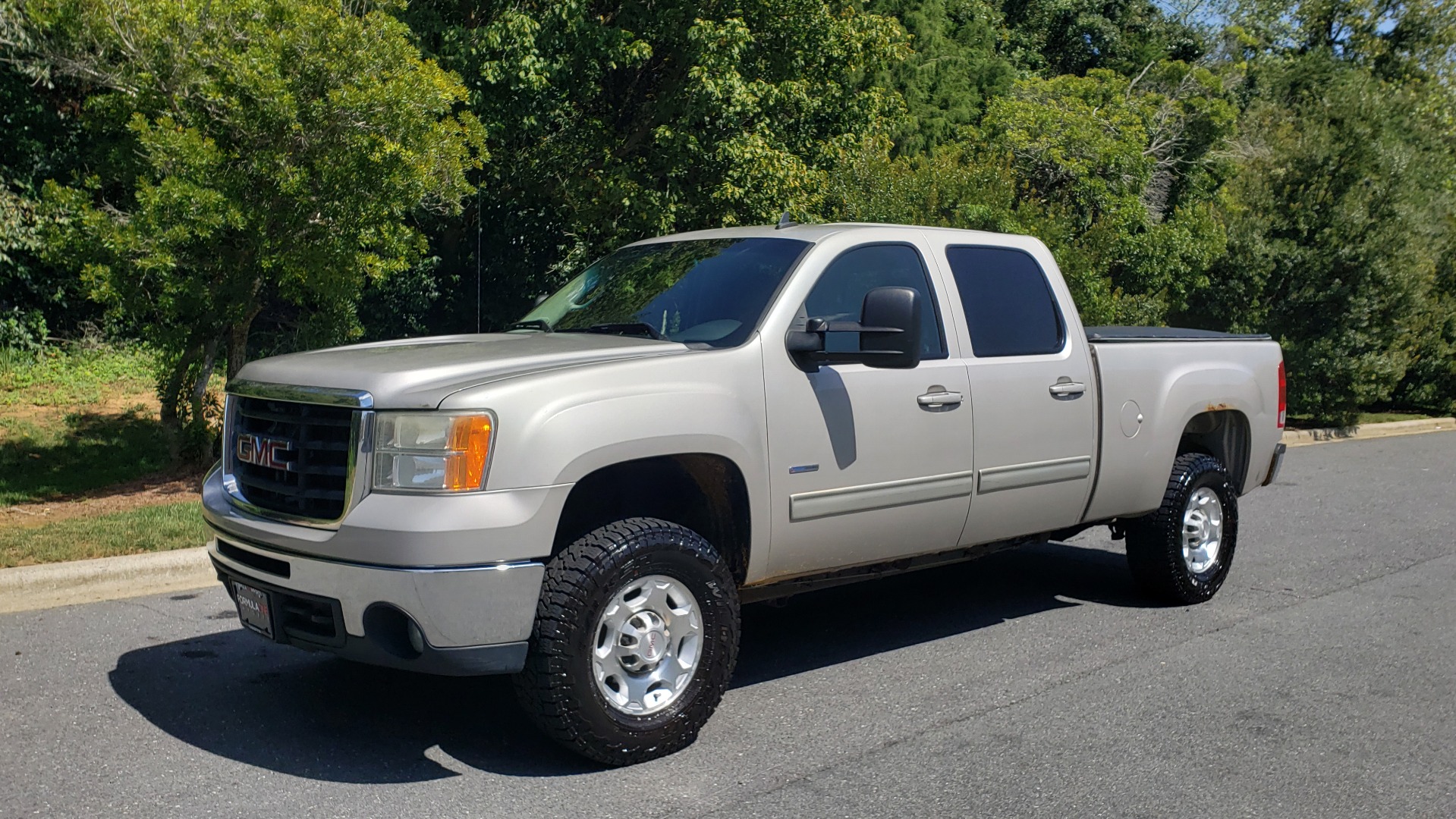 Used 2008 GMC SIERRA 2500HD SLT 4WD CREWCAB / 6.6L DURAMAX / 6-SPD ALLISON for sale Sold at Formula Imports in Charlotte NC 28227 3
