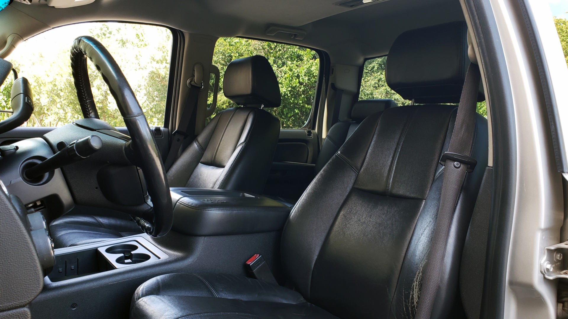 Used 2008 GMC SIERRA 2500HD SLT 4WD CREWCAB / 6.6L DURAMAX / 6-SPD ALLISON for sale Sold at Formula Imports in Charlotte NC 28227 37