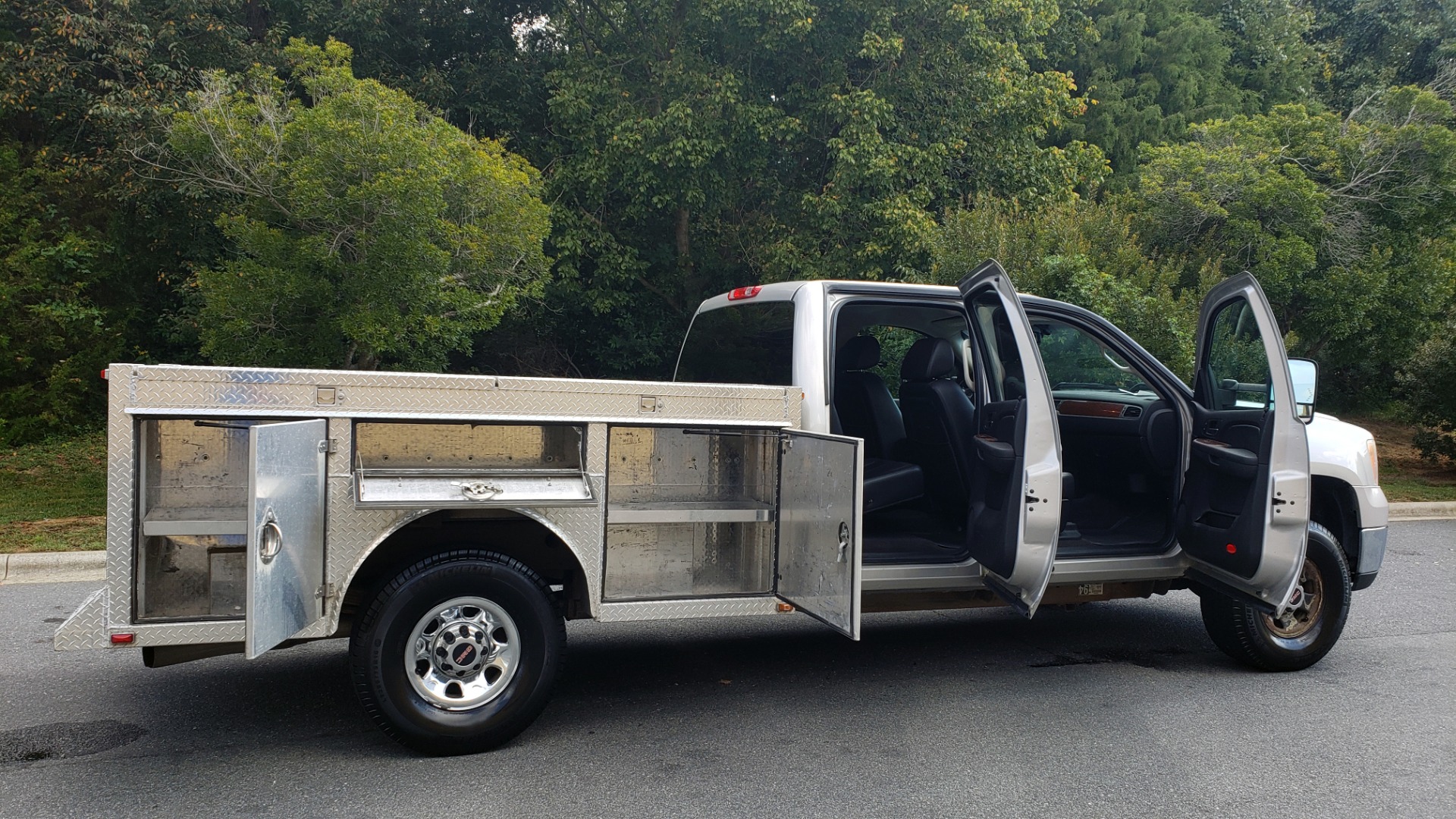 Used 2008 GMC SIERRA 3500HD SRW SLT CREWCAB / 167IN WB / DURAMAX / 6-SPD AUTO / BOSE for sale Sold at Formula Imports in Charlotte NC 28227 13