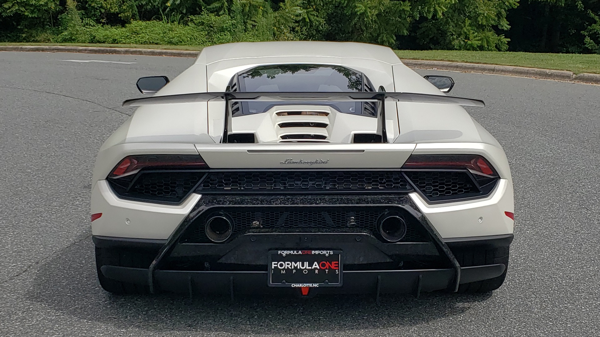 Used 2018 Lamborghini HURACAN PERFORMANTE 5.2L V10 / 630HP / 7-SPD AUTO / AWD / NAV / PREM SND for sale Sold at Formula Imports in Charlotte NC 28227 35