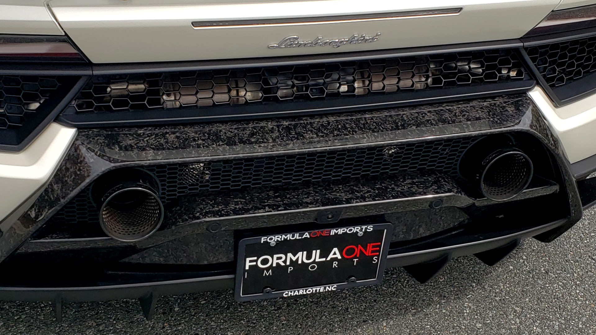 Used 2018 Lamborghini HURACAN PERFORMANTE 5.2L V10 / 630HP / 7-SPD AUTO / AWD / NAV / PREM SND for sale Sold at Formula Imports in Charlotte NC 28227 37