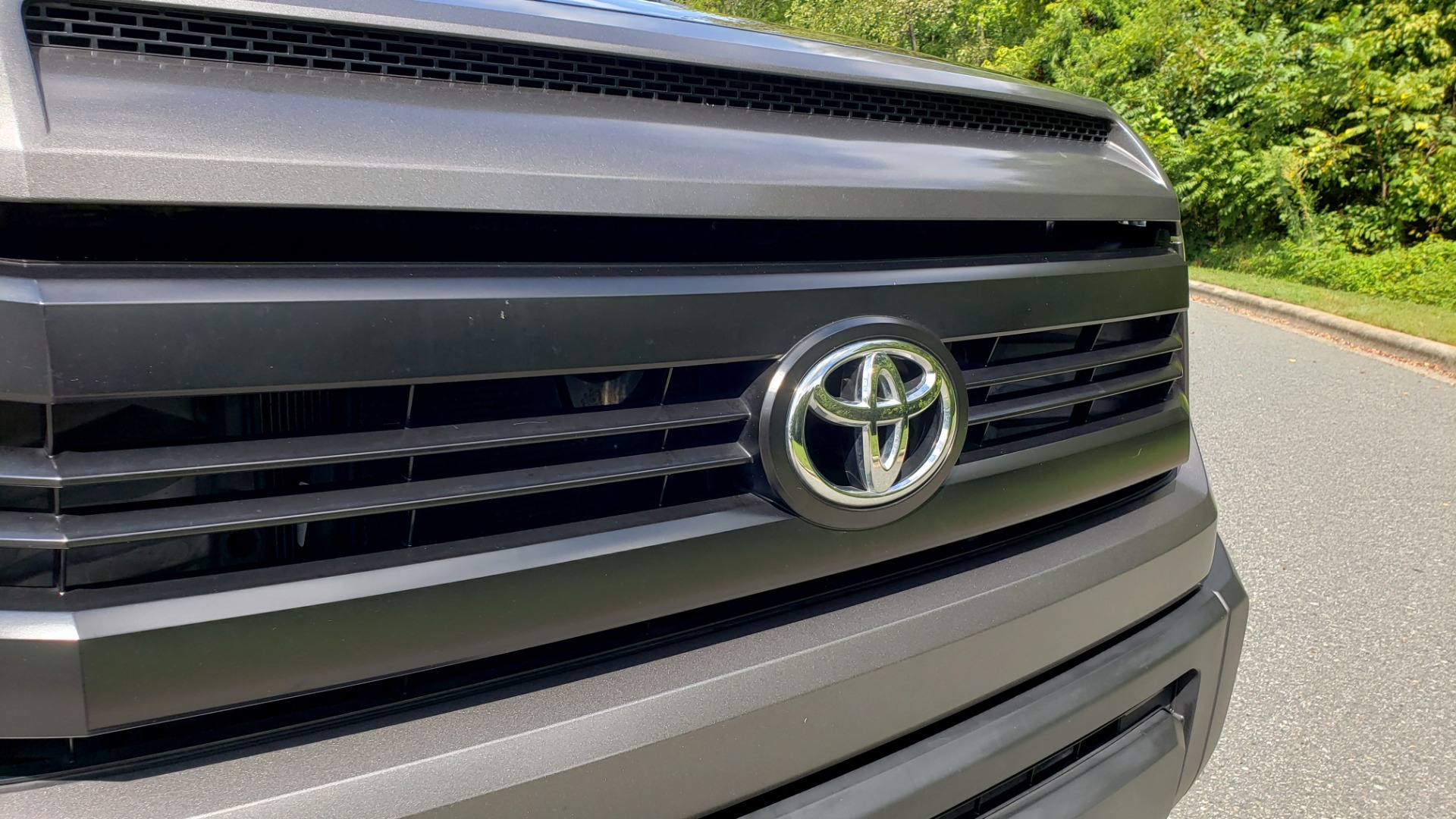 Used 2017 Toyota TUNDRA 4WD SR DOUBLECAB / 4WD / 6.5' BED / V8 / AUTO / REARVIEW for sale Sold at Formula Imports in Charlotte NC 28227 17